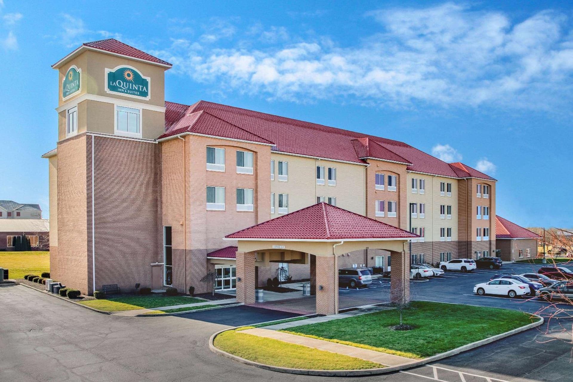 Spark by Hilton Plainfield Indianapolis Airport interior in Plainfield, IN — gallery photo 2