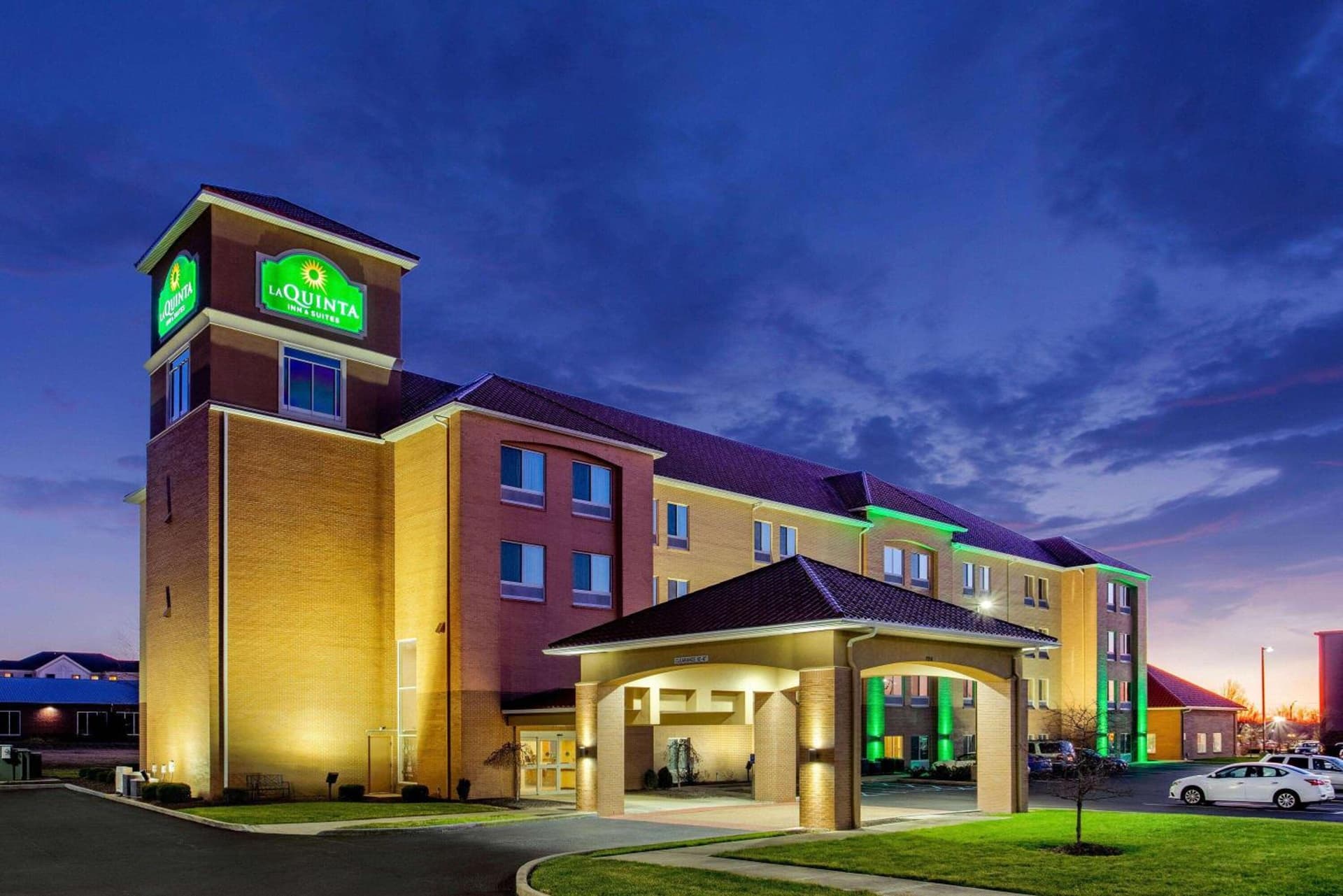 Spark by Hilton Plainfield Indianapolis Airport property views in Plainfield, IN — gallery photo 3