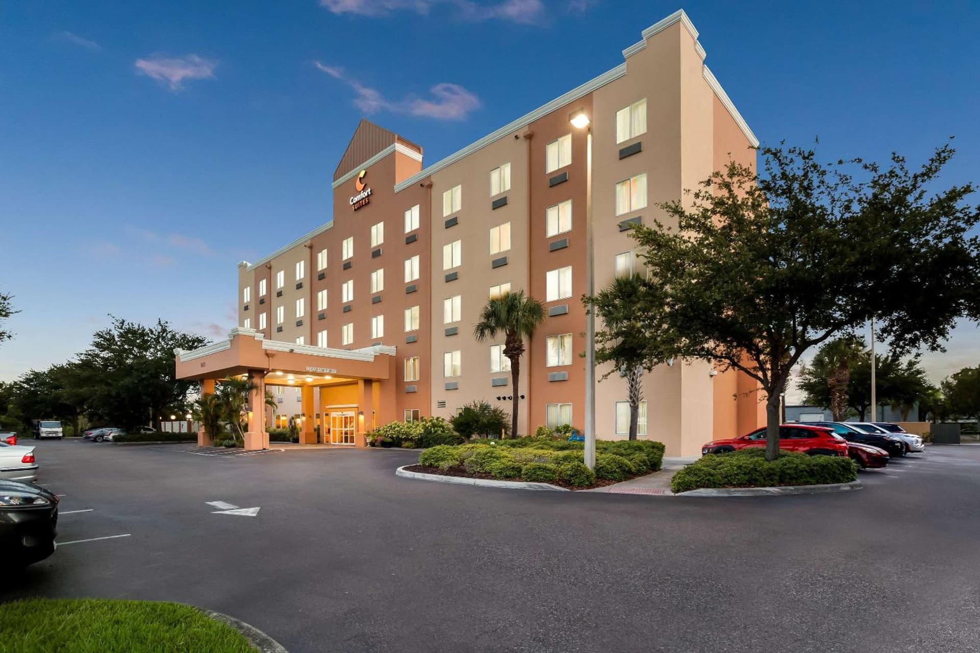 Comfort Suites Tampa Airport North property views in Tampa, FL — gallery photo 3