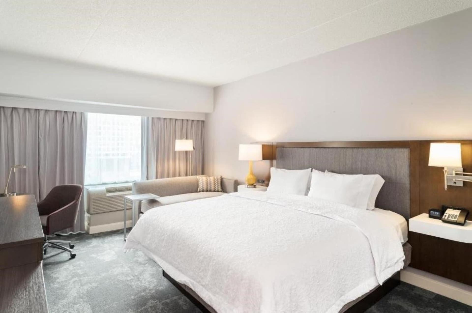 Hampton Inn Philadelphia Center City-Convention Center gallery photo in Philadelphia, PA — image 7