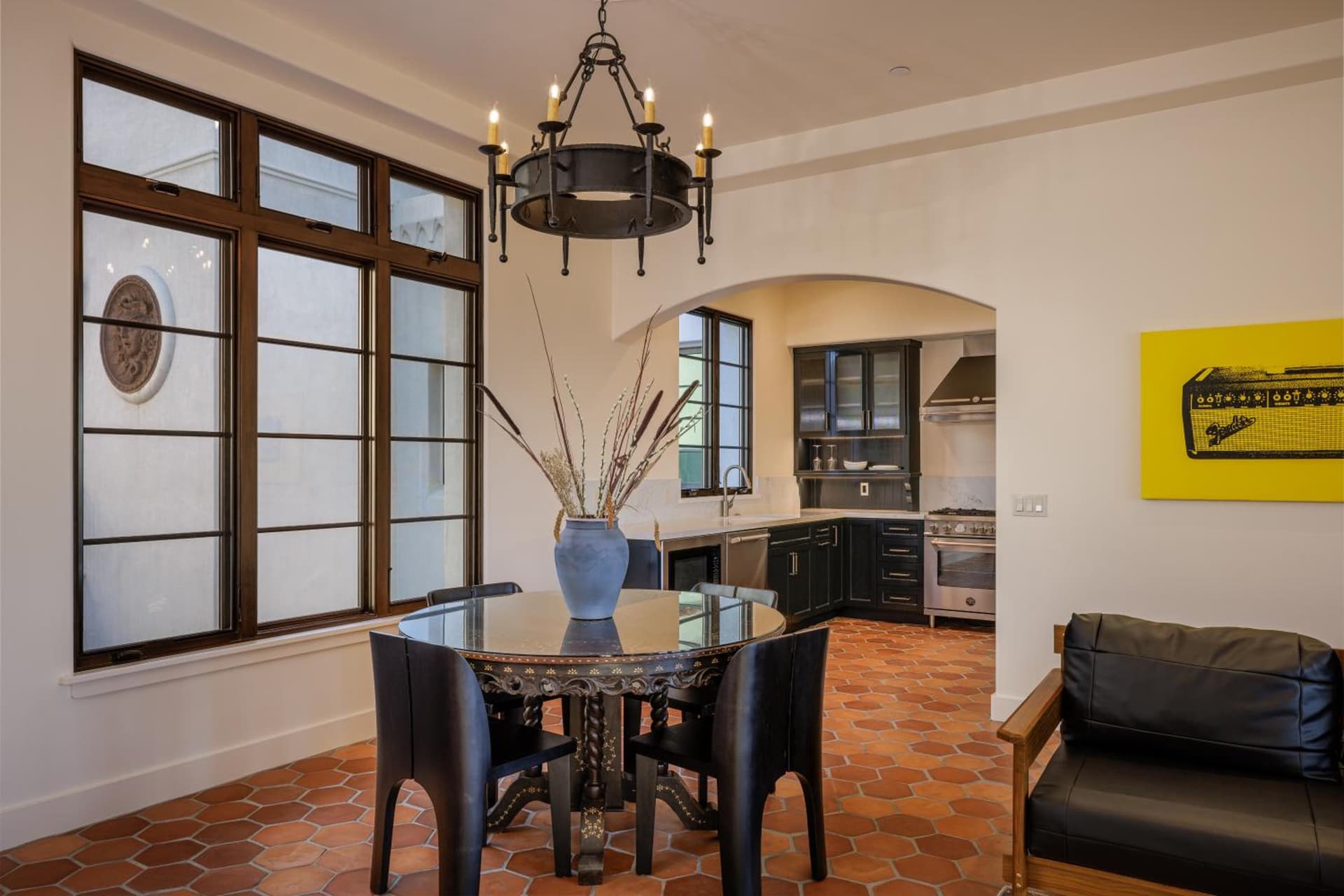 Hotel San Buena interior in Ventura, CA — gallery photo 2
