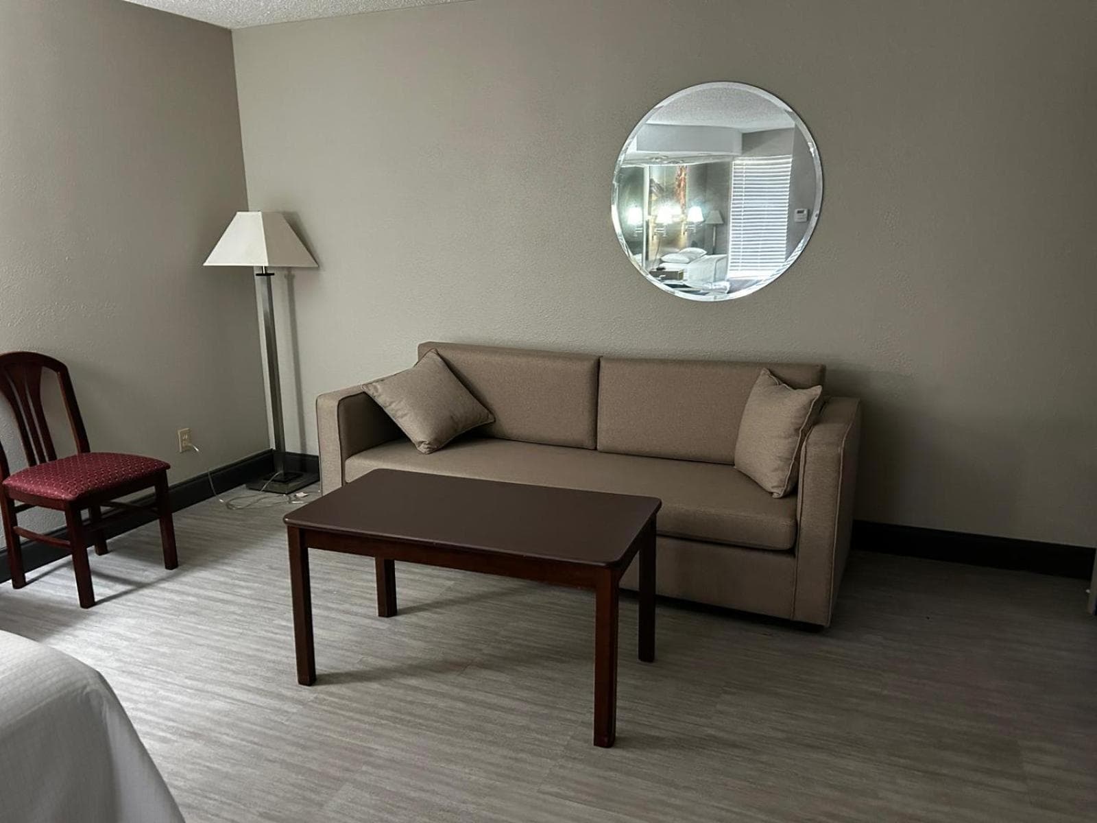 Days Inn by Wyndham Dahlonega University Area gallery photo in Dahlonega, GA — image 8