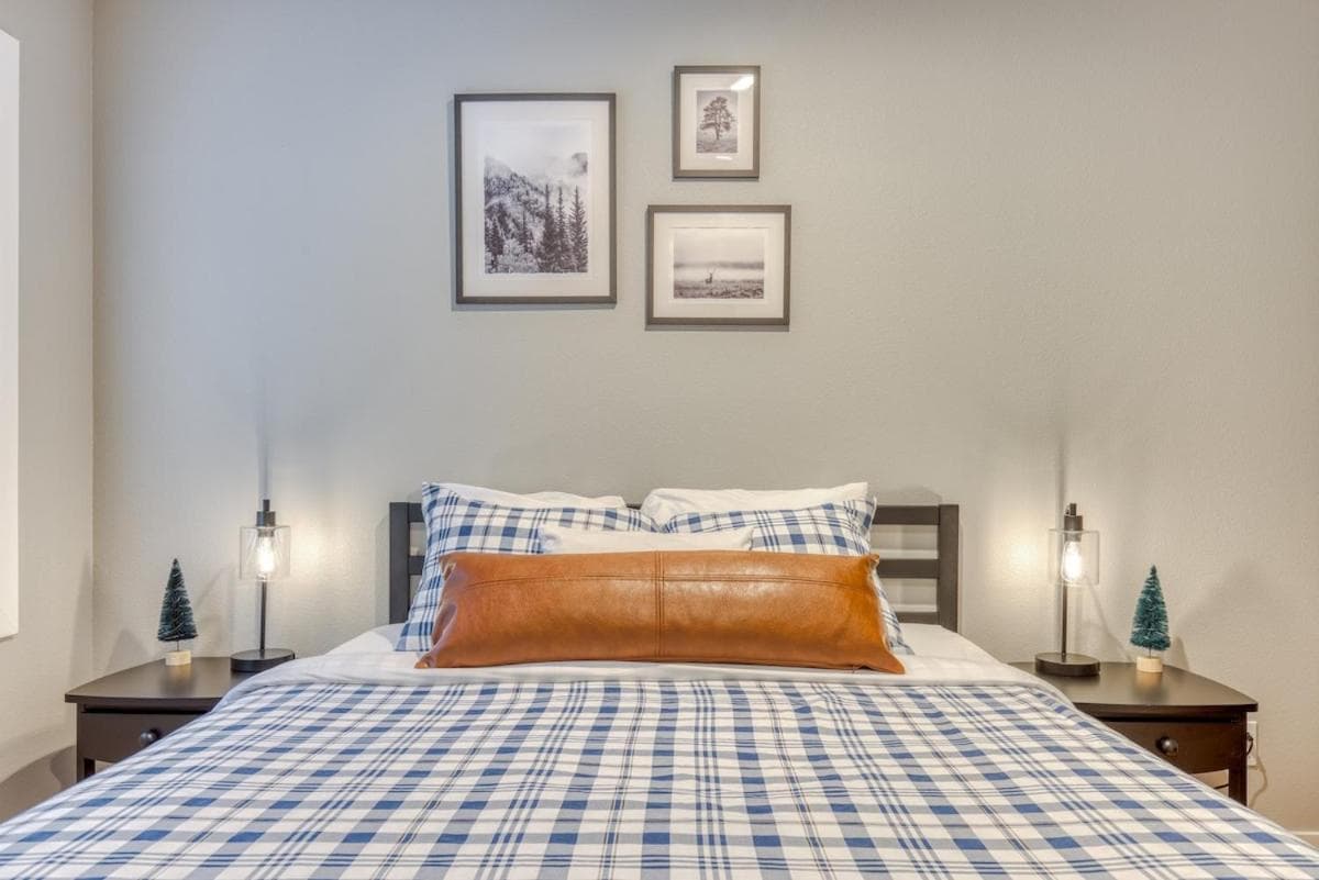 Mt Air Motel property views in Mount Hood Village — gallery photo 3