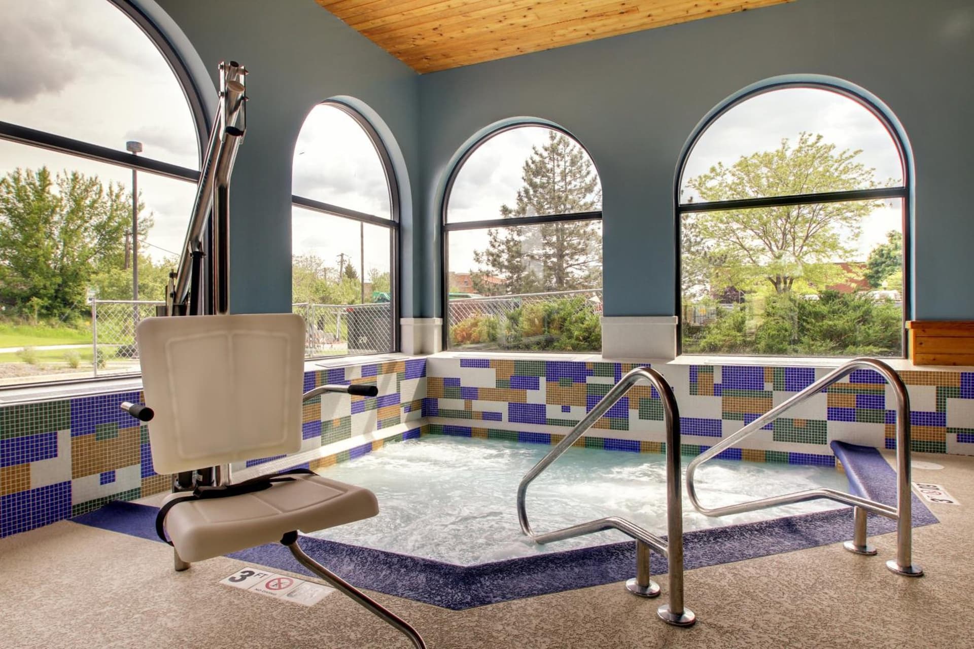Holiday Inn Express & Suites Aurora - Naperville by IHG gallery photo in Aurora, IL — image 39