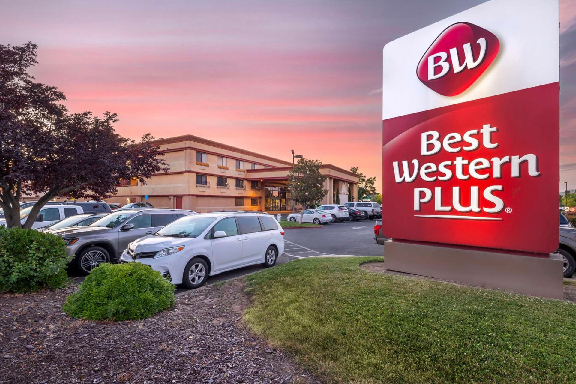 Best Western Plus Orchid Hotel & Suites gallery photo in Roseville, CA — image 21
