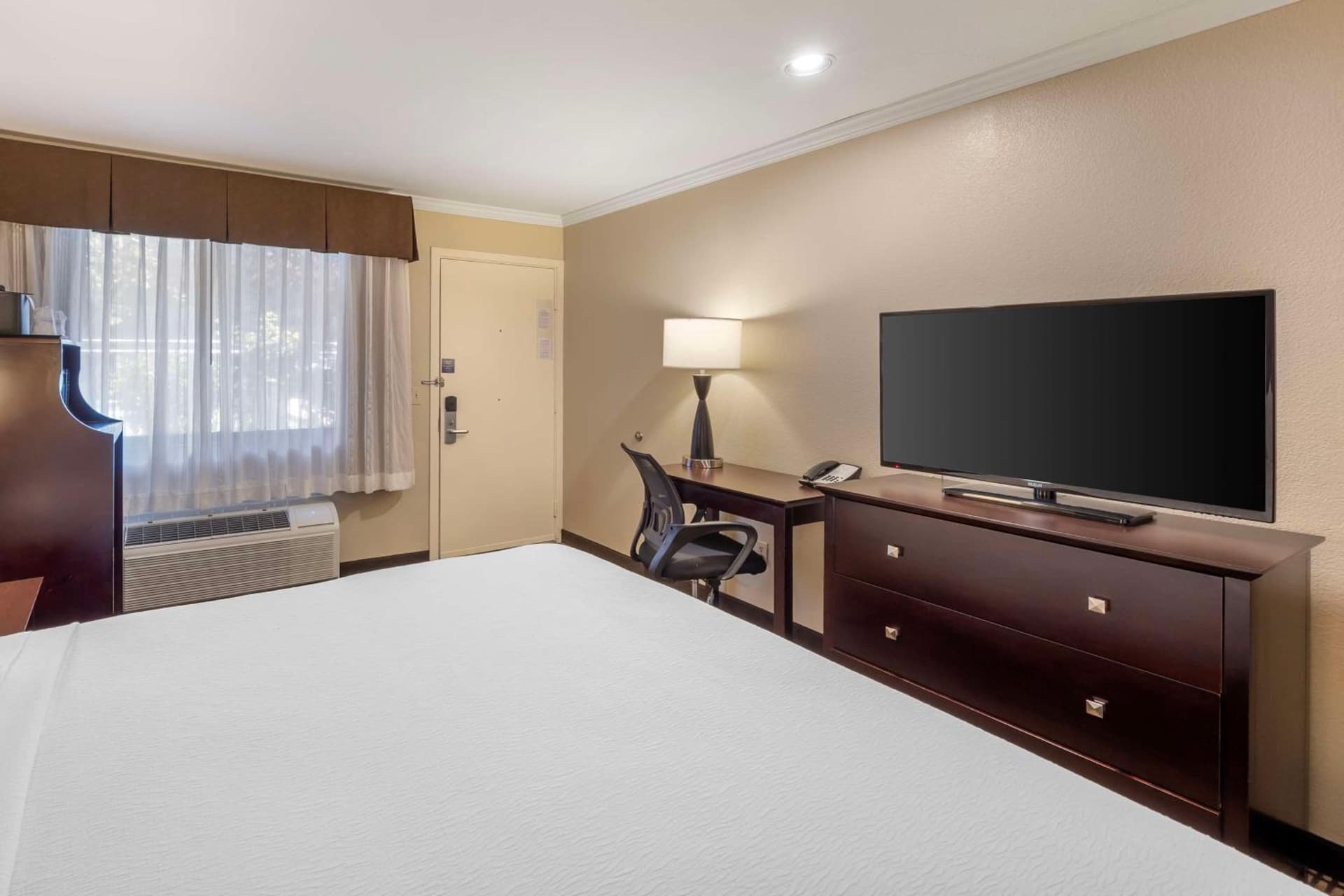 Best Western Plus Orchid Hotel & Suites gallery photo in Roseville, CA — image 57