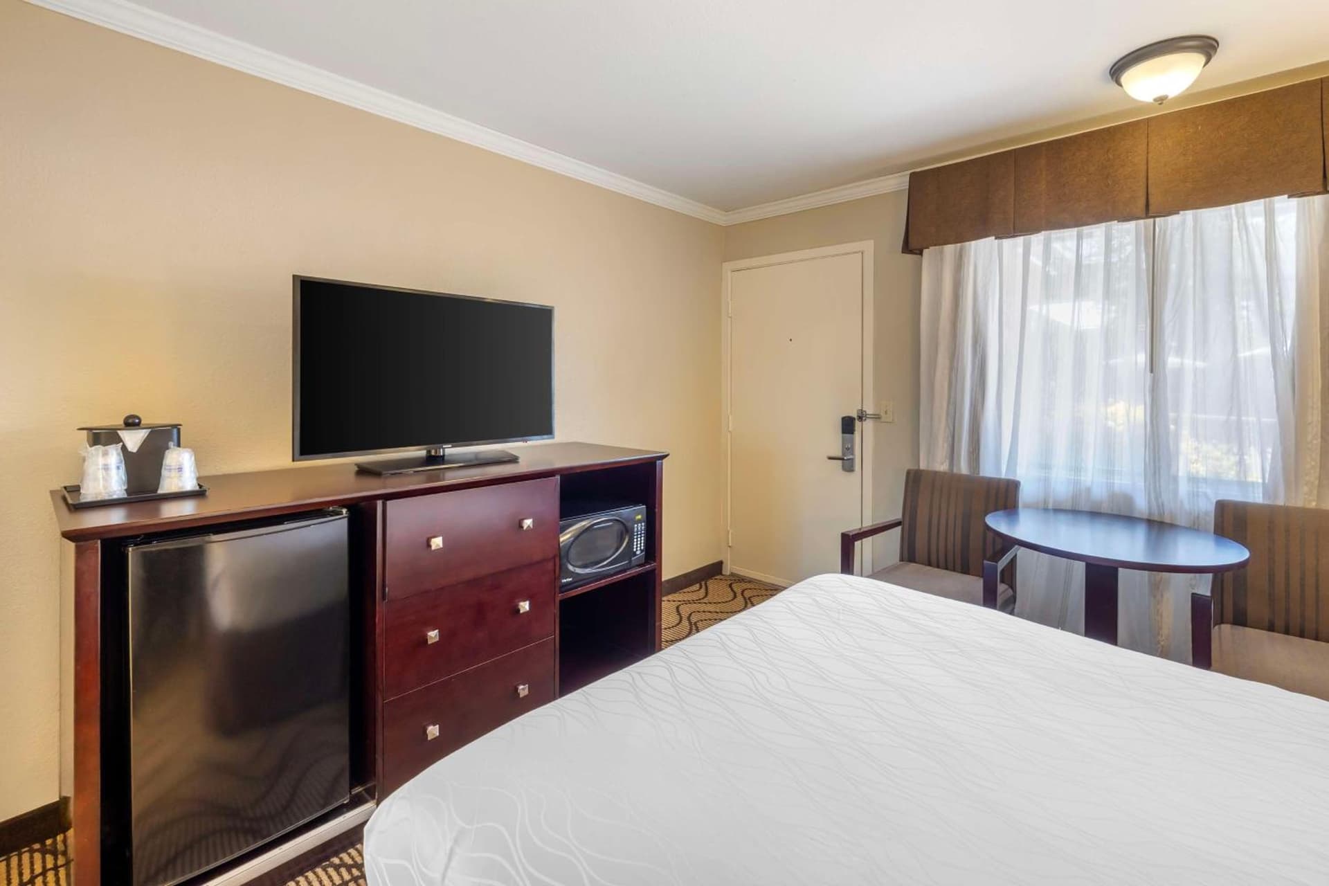Best Western Plus Orchid Hotel & Suites interior in Roseville, CA — gallery photo 2