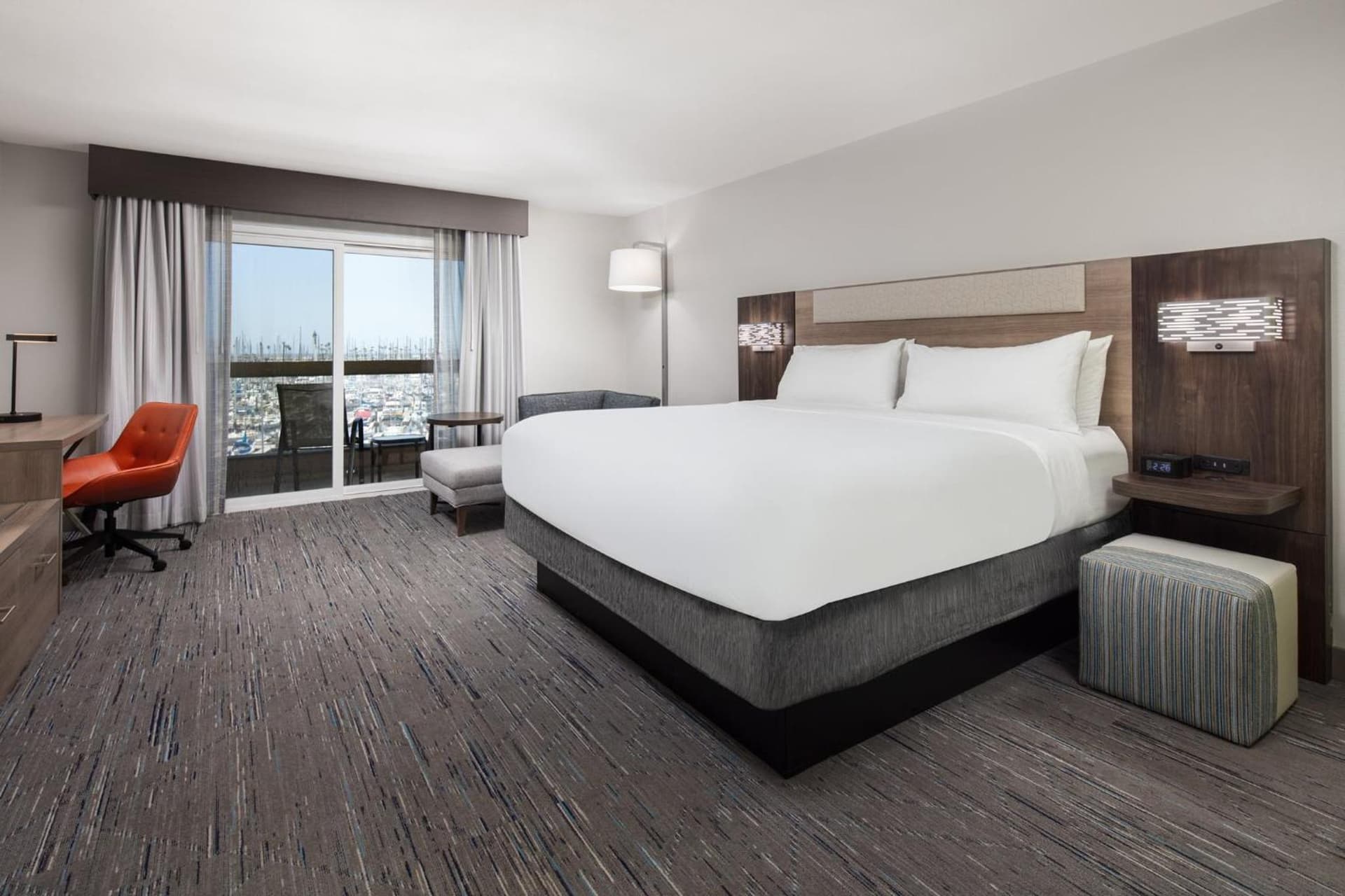Holiday Inn Express Hotel & Suites Ventura Harbor by IHG gallery photo in Ventura, CA — image 45