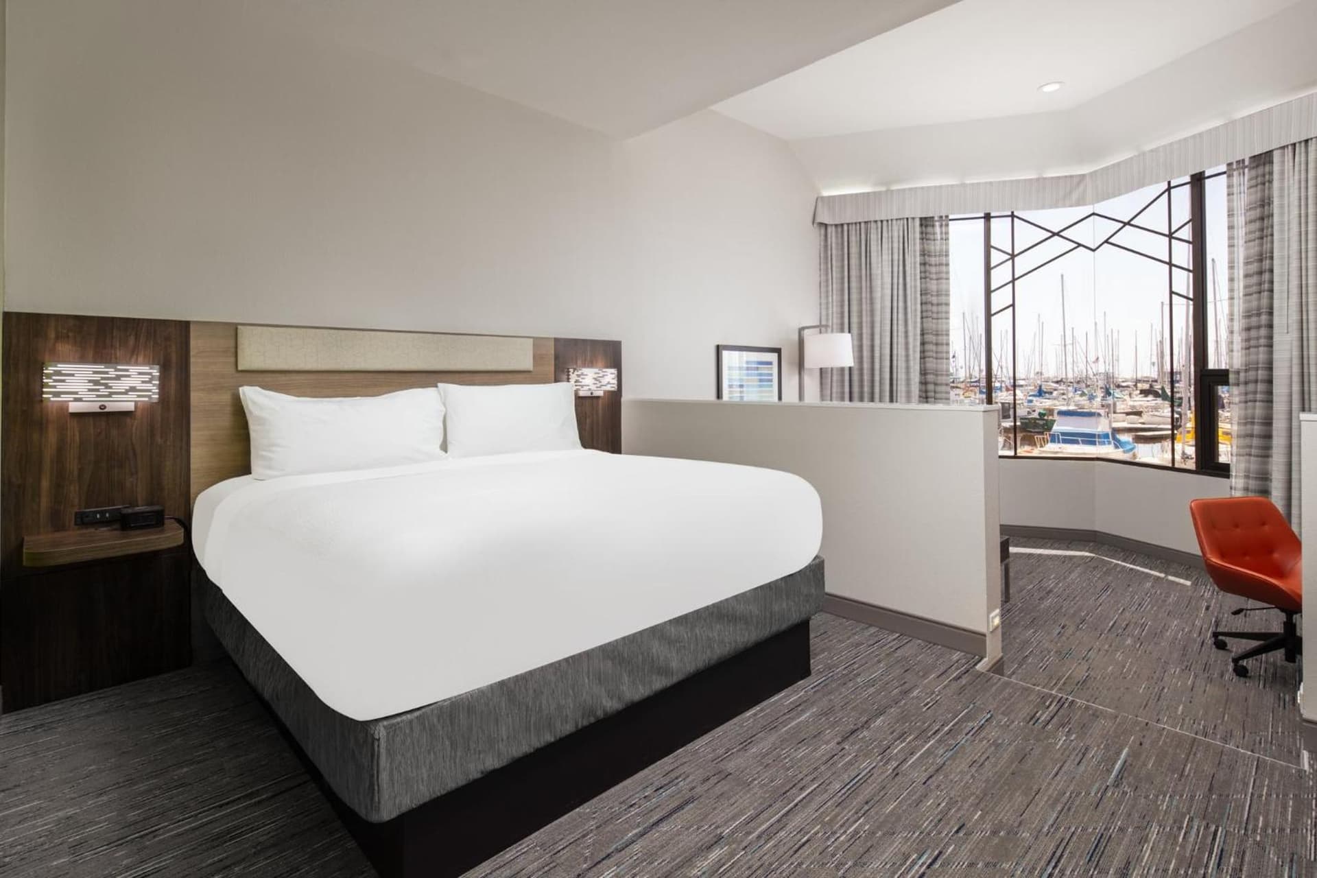 Holiday Inn Express Hotel & Suites Ventura Harbor by IHG gallery photo in Ventura, CA — image 29