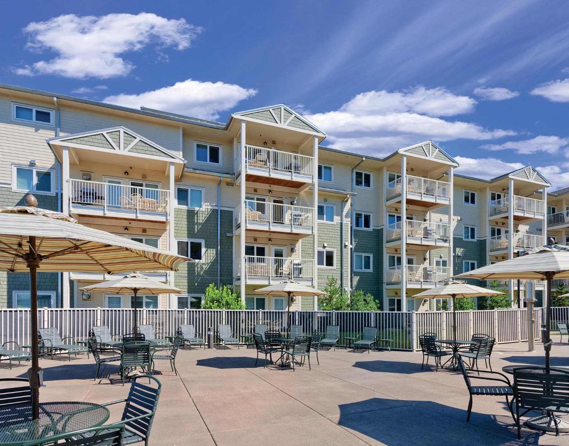 WorldMark Long Beach featured exterior or lobby in Long Beach, WA — similar hotel