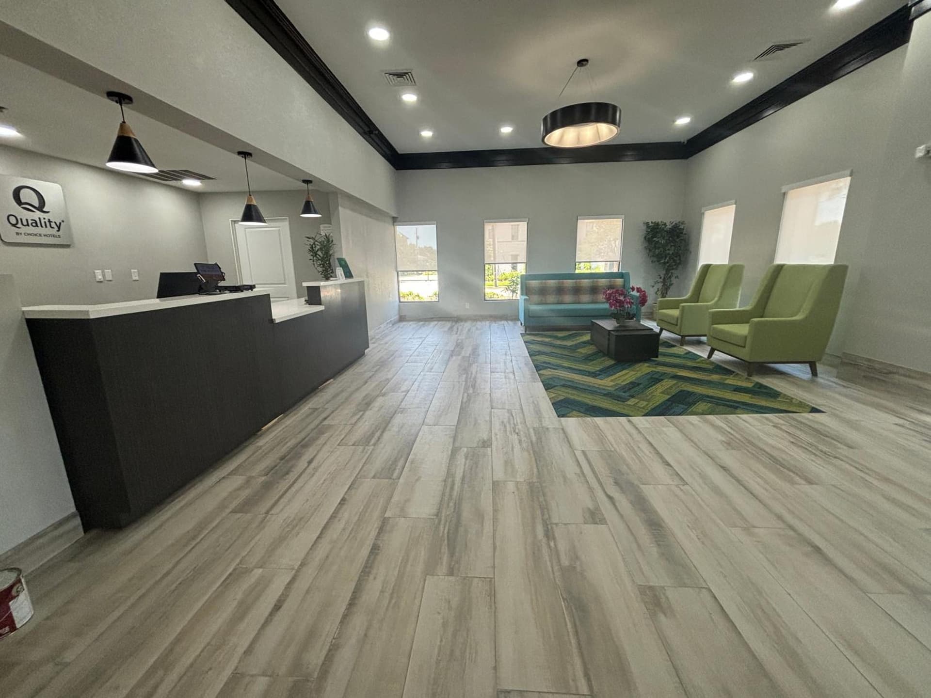 Quality Inn & Suites at Airport Blvd I-65 gallery photo in Mobile, AL — image 5