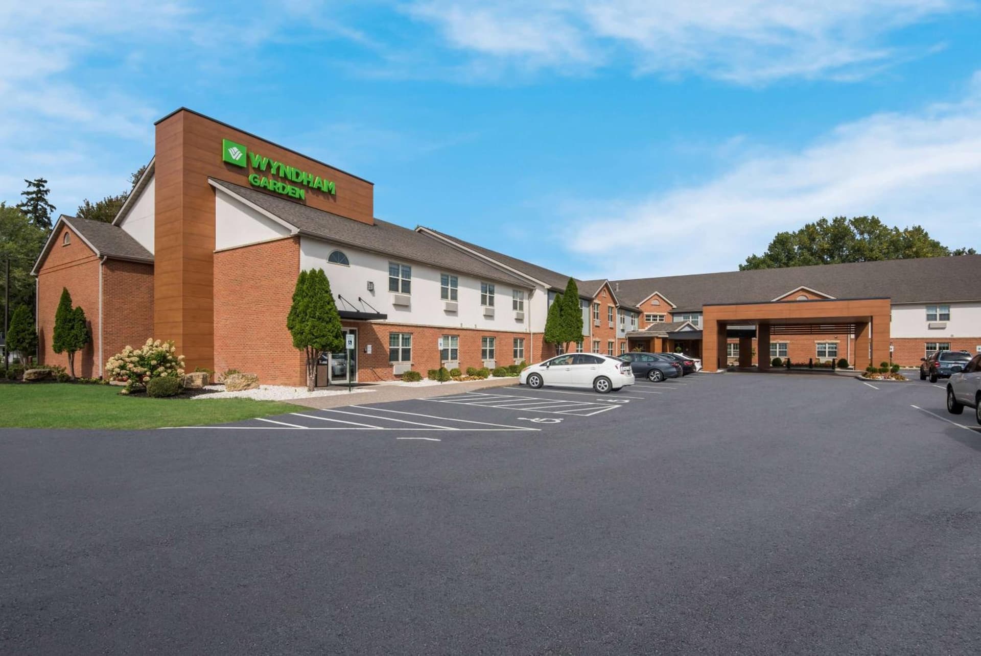 Wyndham Garden Galena Hotel & Day Spa property views in Galena, IL — gallery photo 3