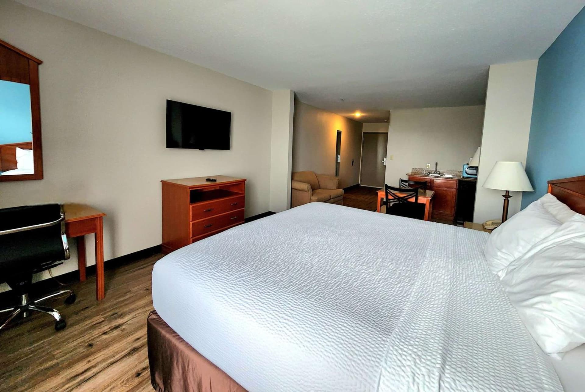 Days Inn & Suites by Wyndham Thibodaux gallery photo in Thibodaux, LA — image 47