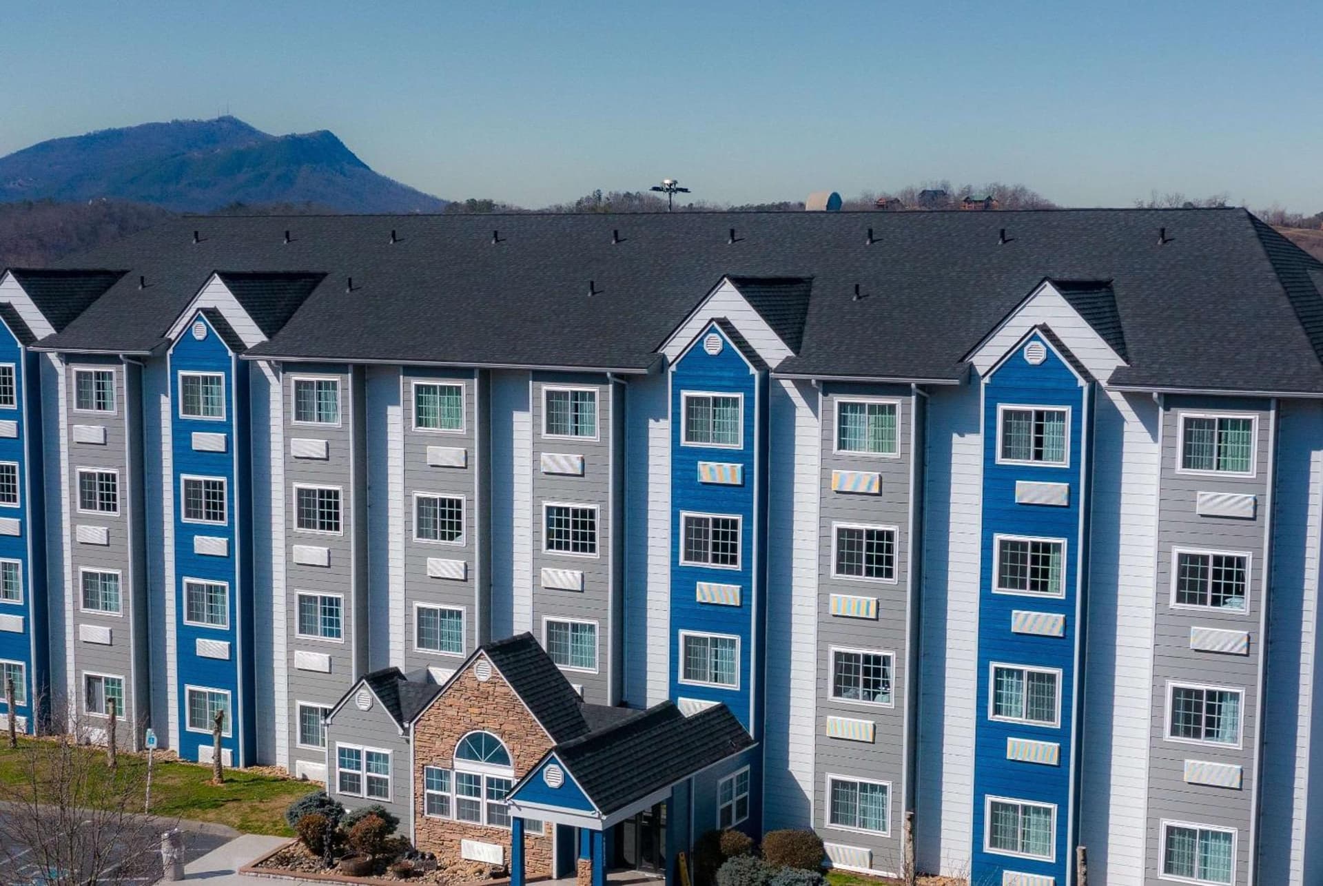 Microtel Inn & Suites by Wyndham Pigeon Forge property views in Pigeon Forge, TN — gallery photo 3