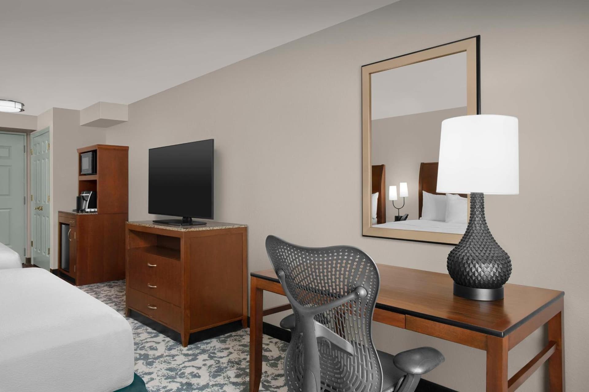 Hilton Garden Inn Hoffman Estates interior in Hoffman Estates, IL — gallery photo 2