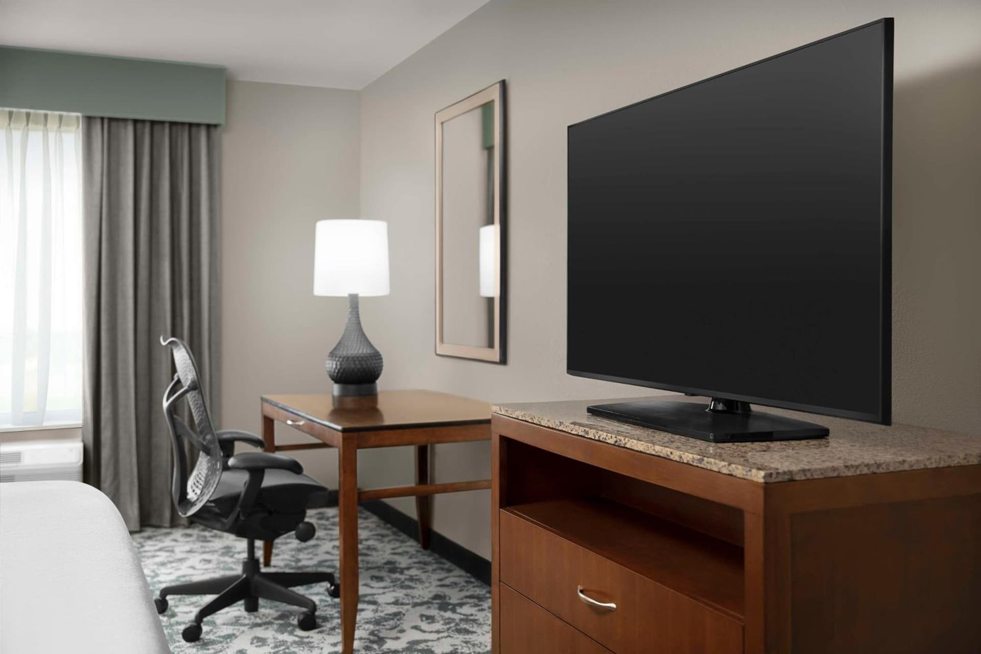 Hilton Garden Inn Hoffman Estates property views in Hoffman Estates, IL — gallery photo 3