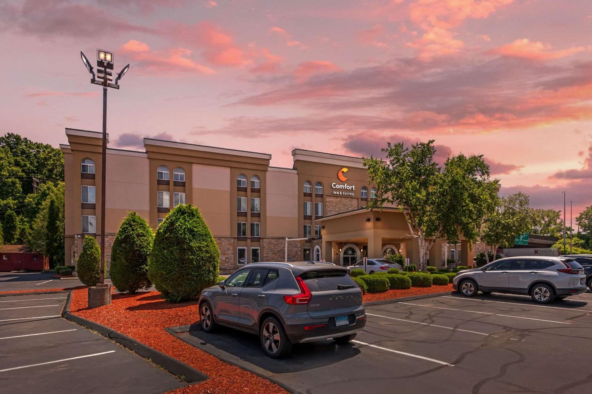 Comfort Inn & Suites East Hartford - Hartford property views in East Hartford — gallery photo 3