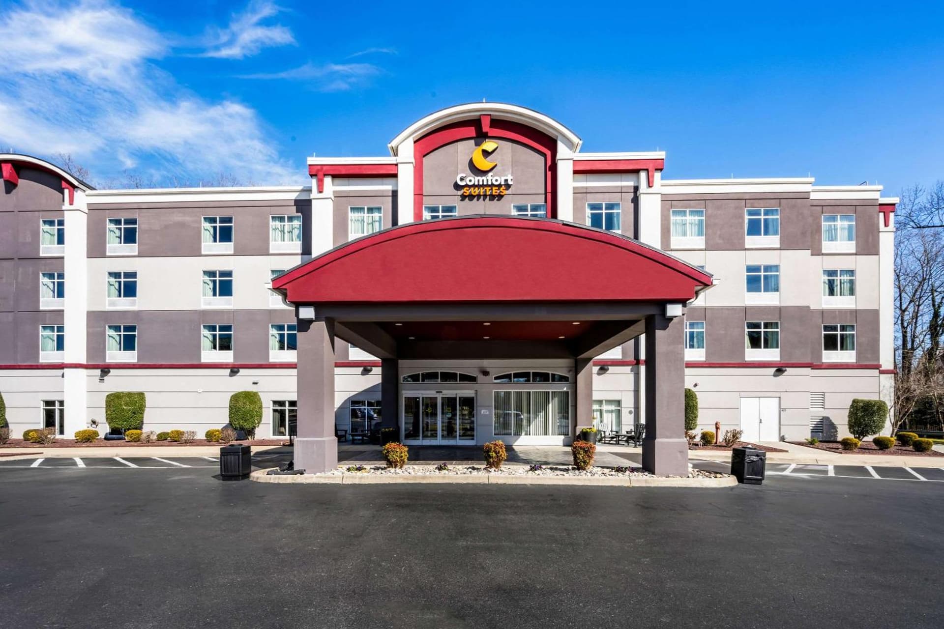 Comfort Suites Williamsburg Historic Area featured exterior or lobby in Williamsburg, VA — similar hotel