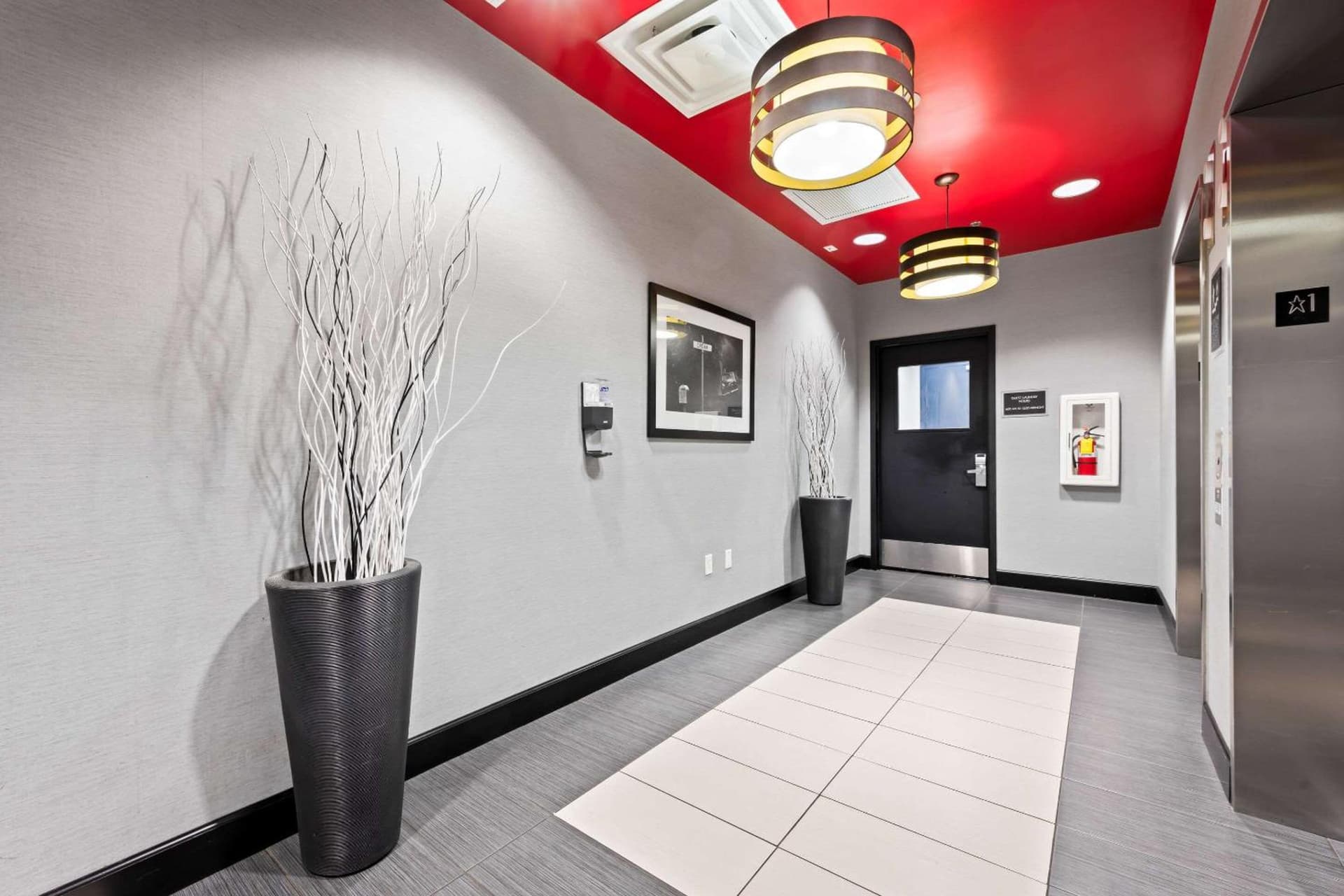 Comfort Suites Williamsburg Historic Area gallery photo in Williamsburg, VA — image 32
