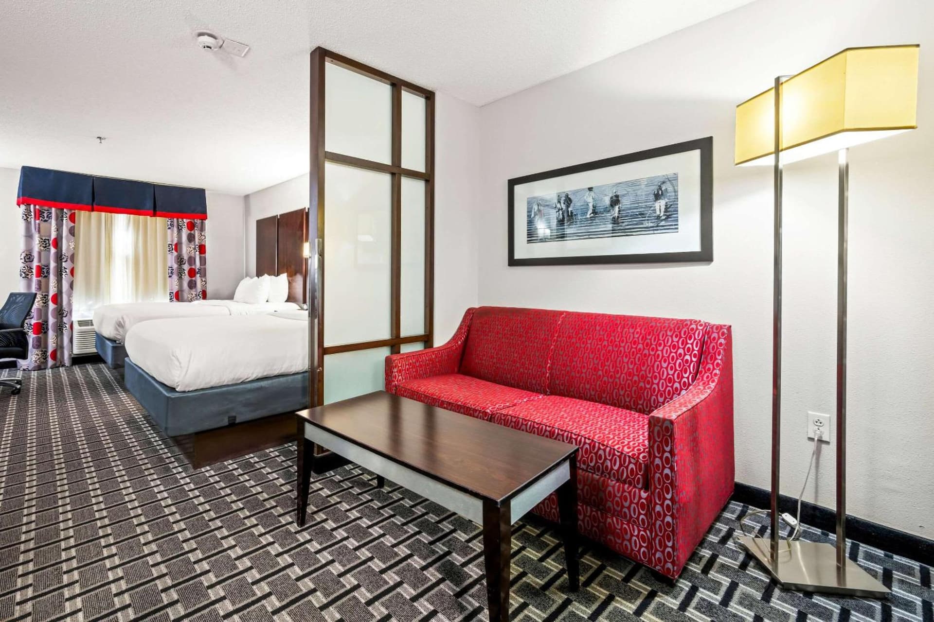 Comfort Suites Williamsburg Historic Area gallery photo in Williamsburg, VA — image 30