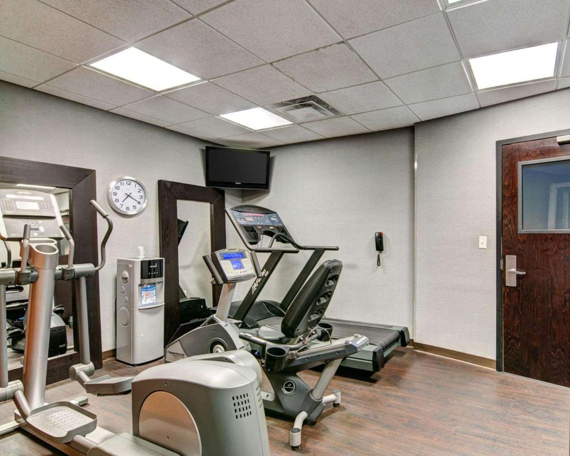 Comfort Suites Williamsburg Historic Area gallery photo in Williamsburg, VA — image 16