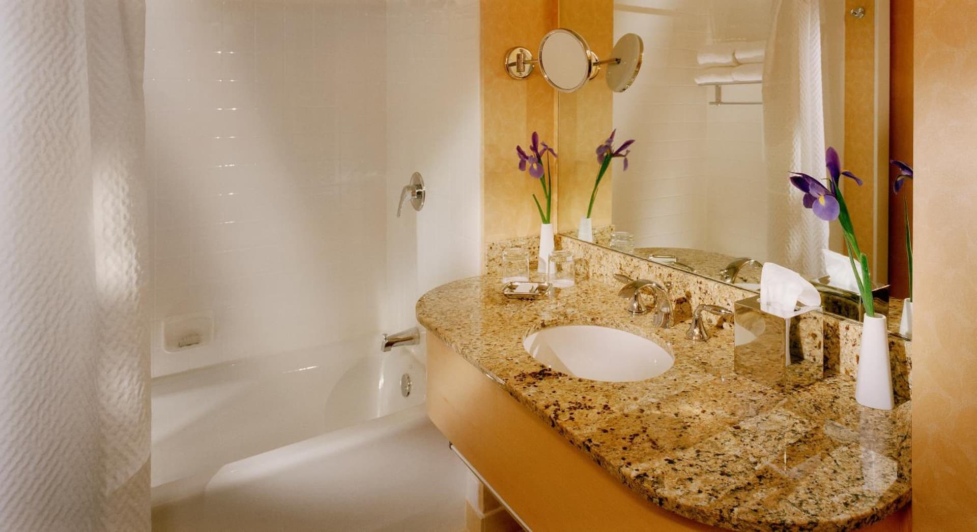 Orchard Garden Hotel gallery photo in San Francisco, CA — image 32