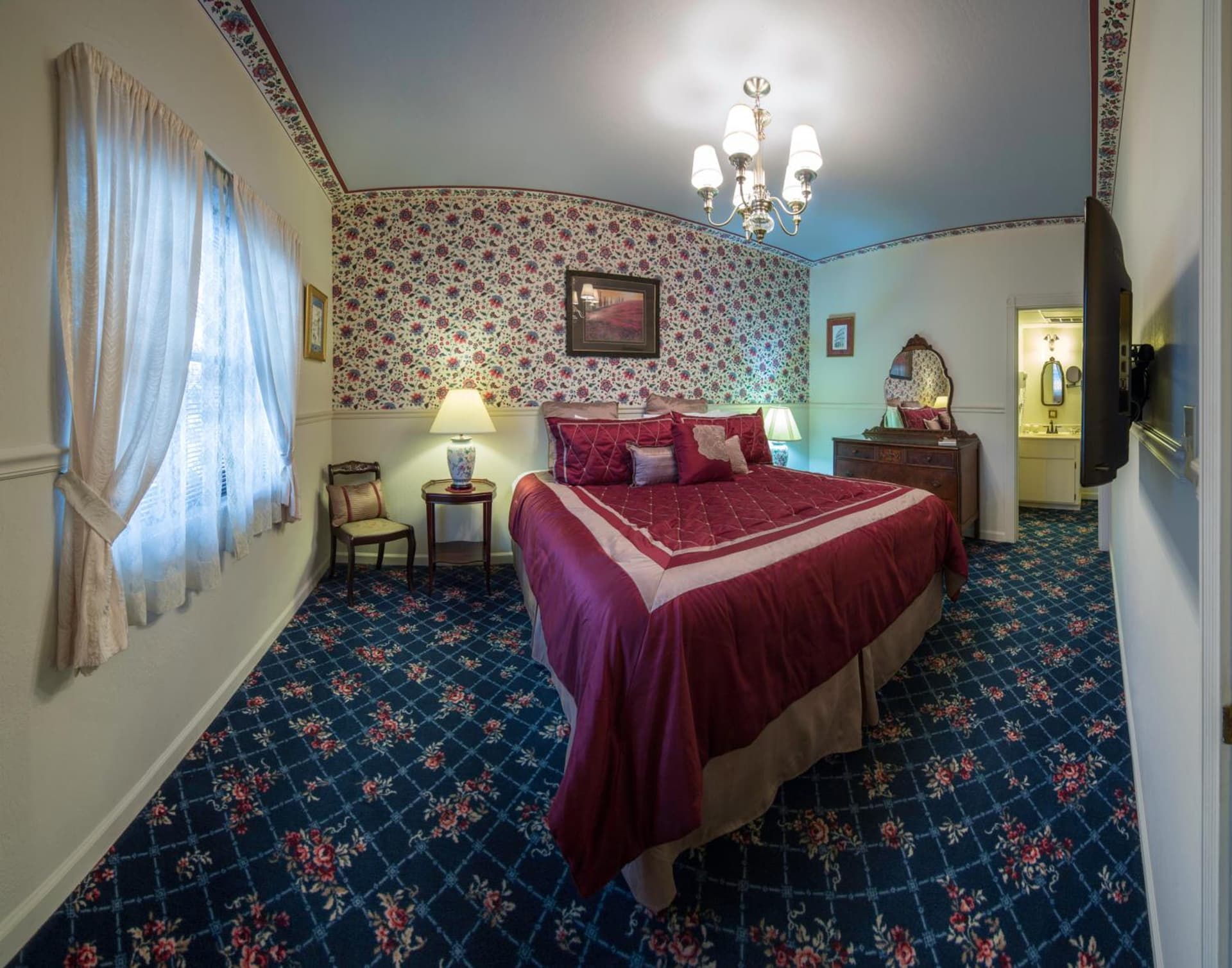 Historic Cary House Hotel property views in Placerville, CA — gallery photo 3