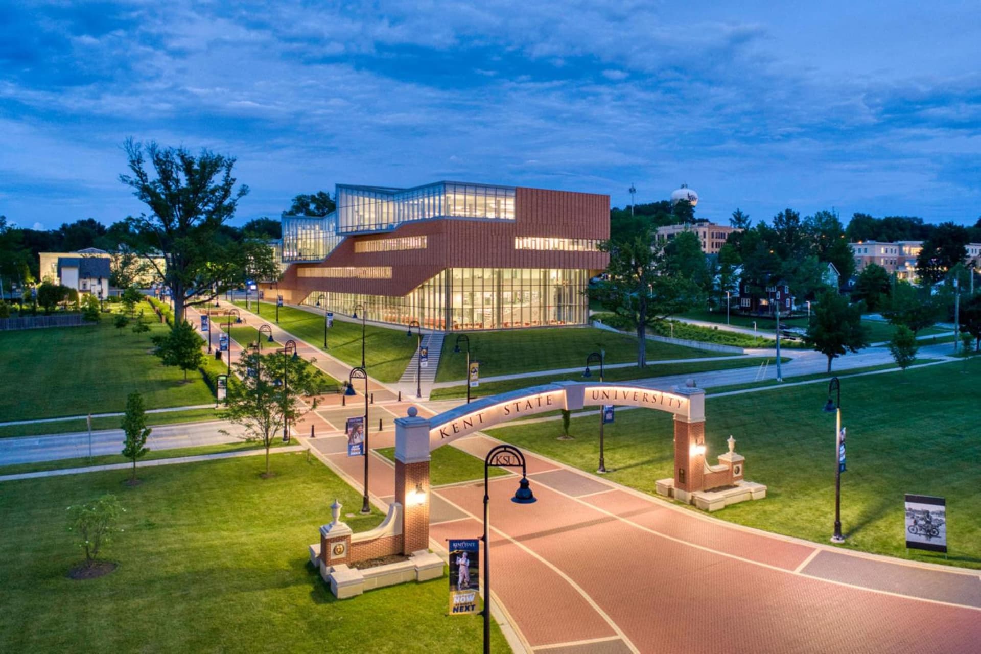 Kent State University Hotel and Conference Center property views in Kent, OH — gallery photo 3