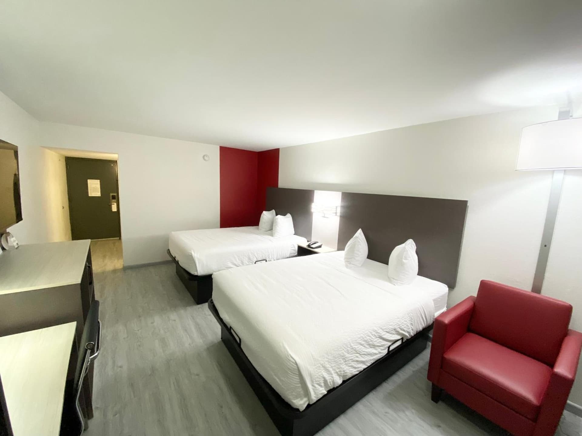 Ramada by Wyndham Tuscaloosa gallery photo in Tuscaloosa, AL — image 7