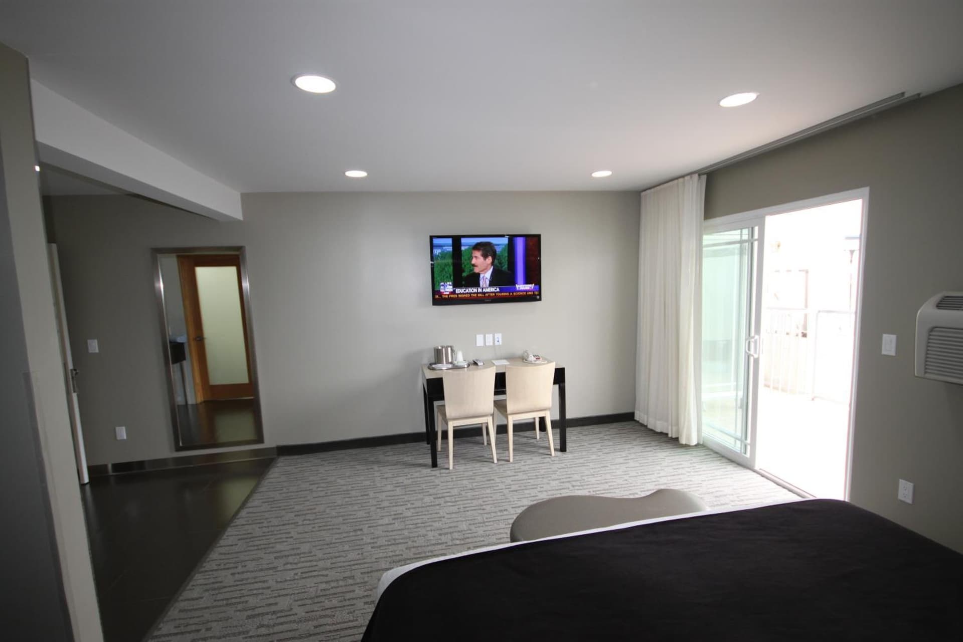 Grandview Inn gallery photo in Hermosa Beach, CA — image 12