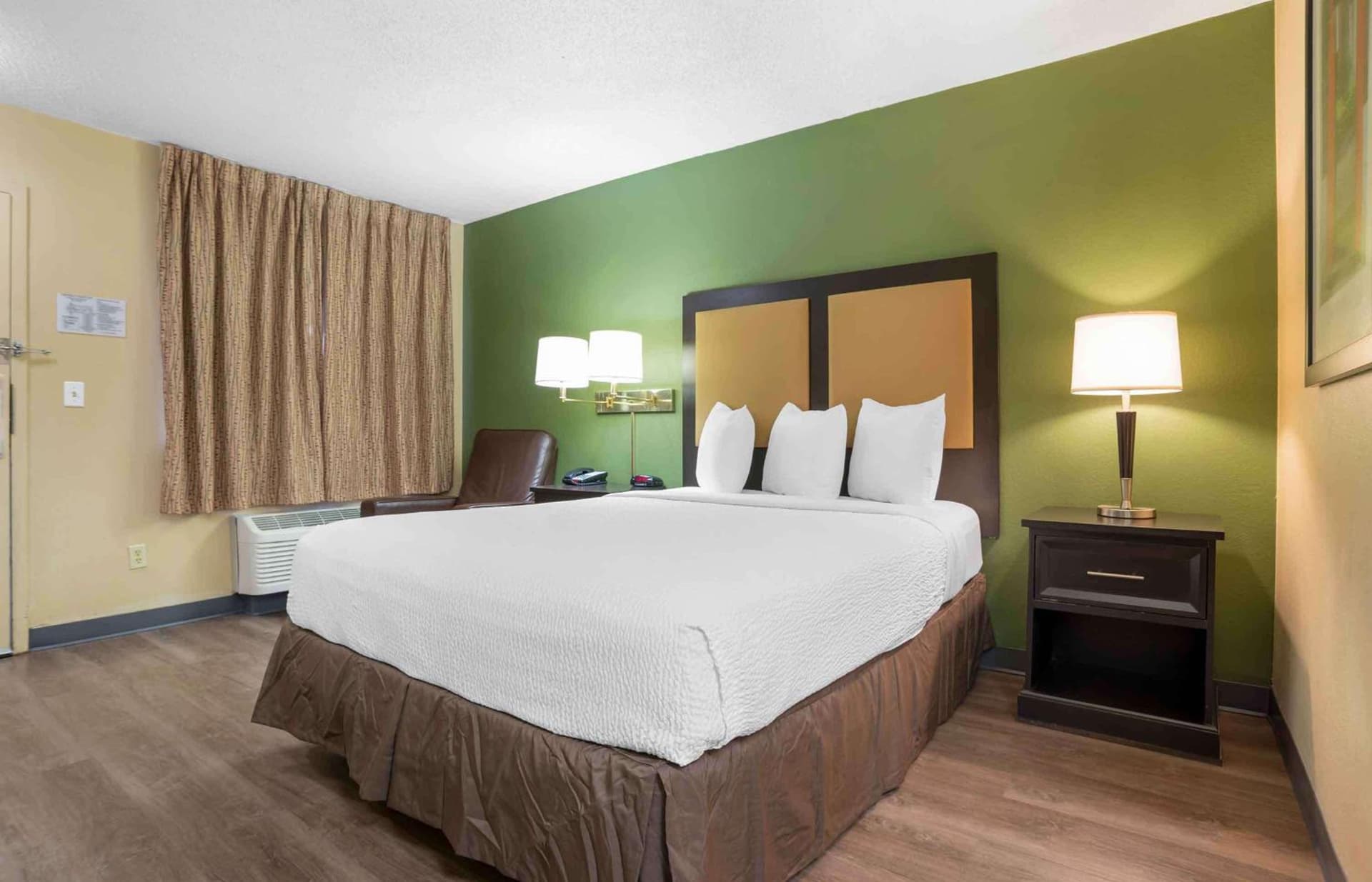 Extended Stay America Suites - Mobile - Spring Hill gallery photo in Mobile, AL — image 28
