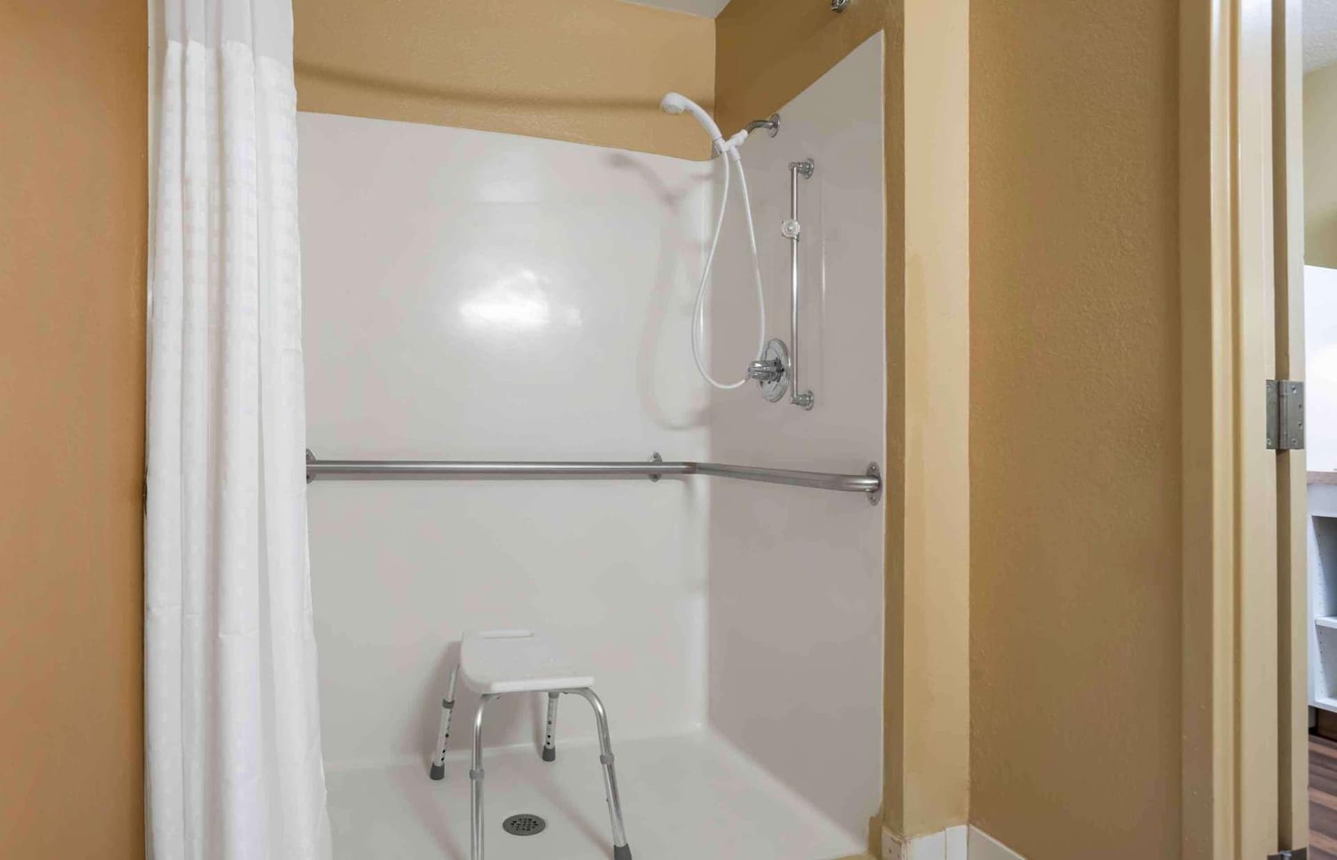 Extended Stay America Suites - Mobile - Spring Hill gallery photo in Mobile, AL — image 26