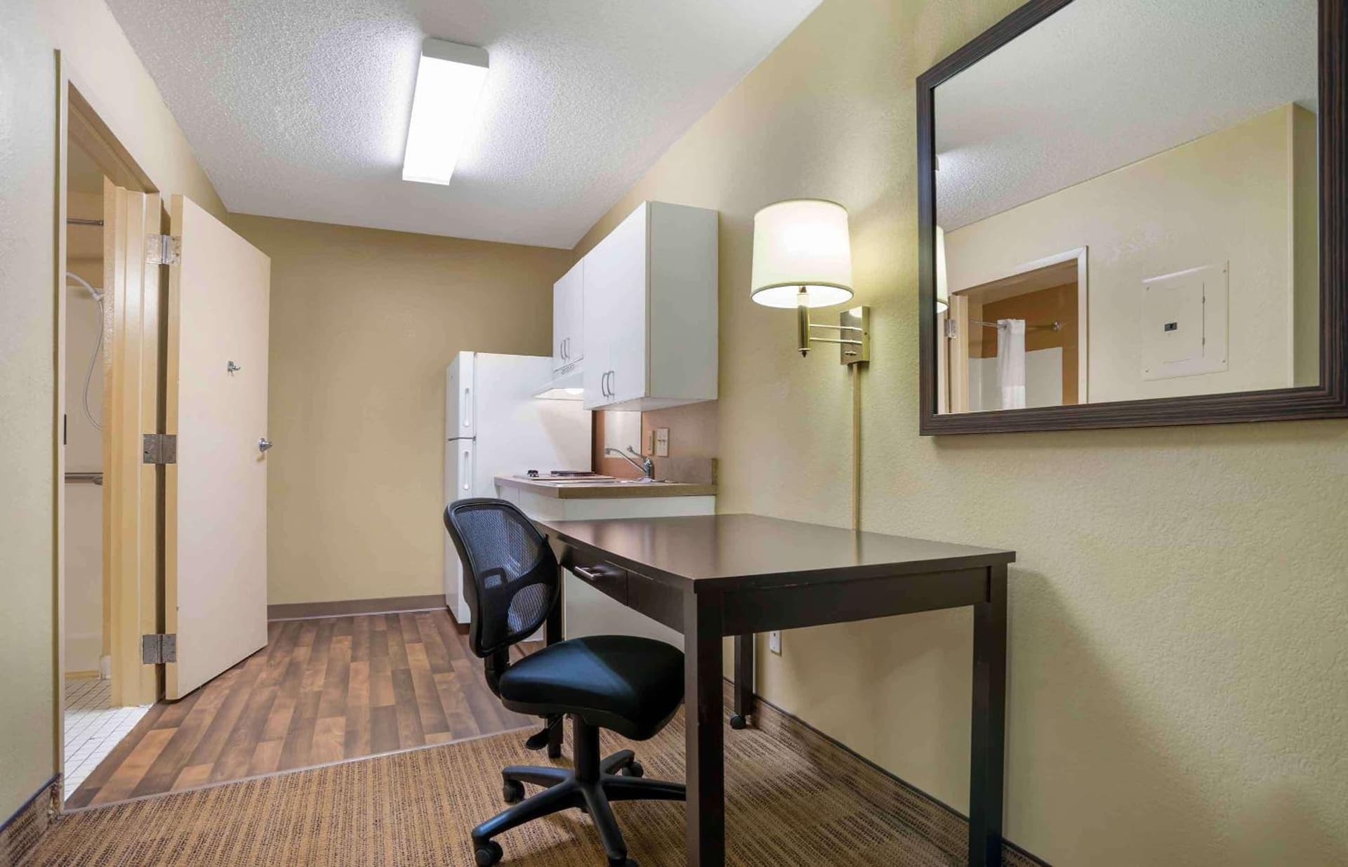 Extended Stay America Suites - Mobile - Spring Hill gallery photo in Mobile, AL — image 14