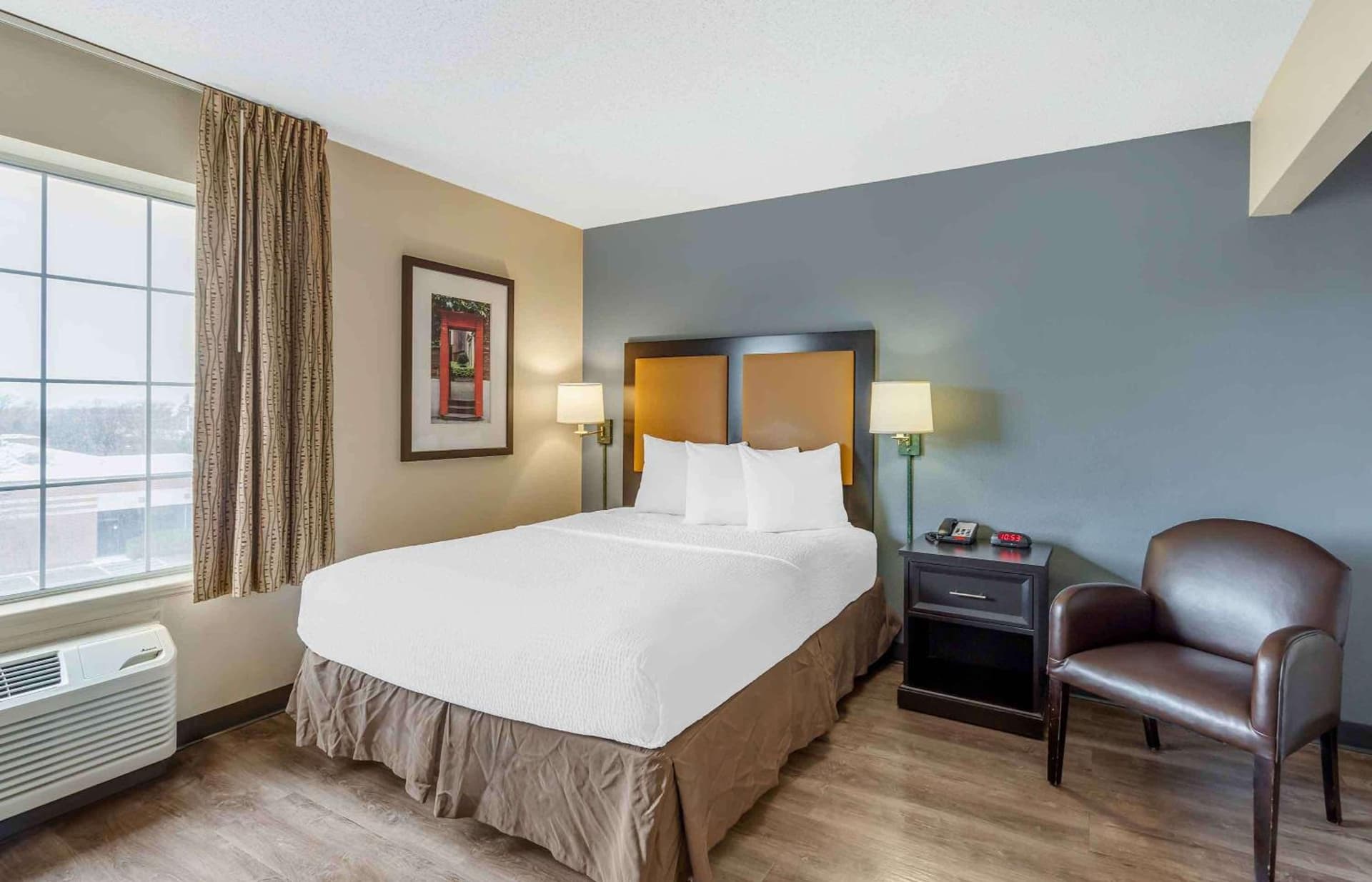 Extended Stay America Select Suites - Chicago - Naperville - East gallery photo in Naperville, IL — image 19