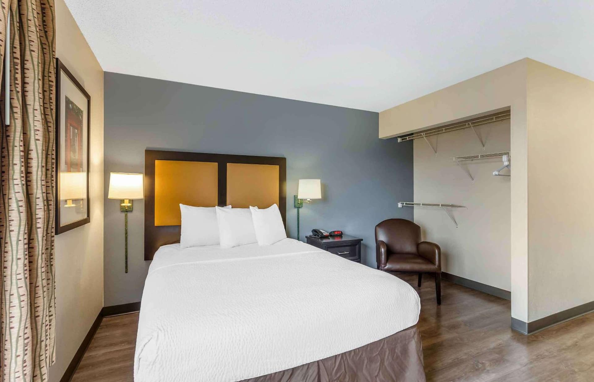 Extended Stay America Select Suites - Chicago - Naperville - East gallery photo in Naperville, IL — image 15