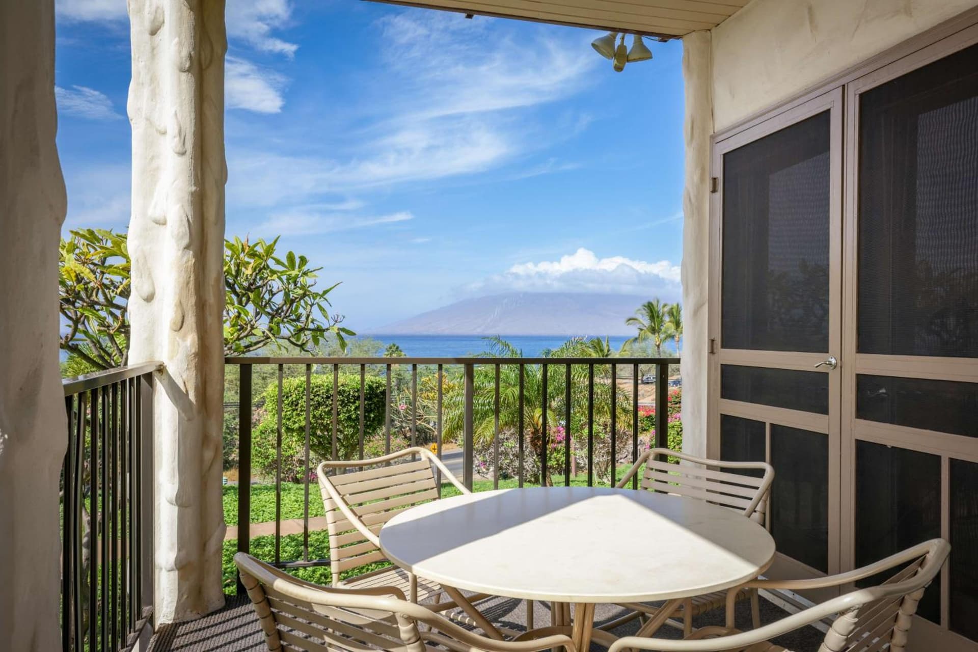 Aston Maui Hill interior in Wailea, HI — gallery photo 2