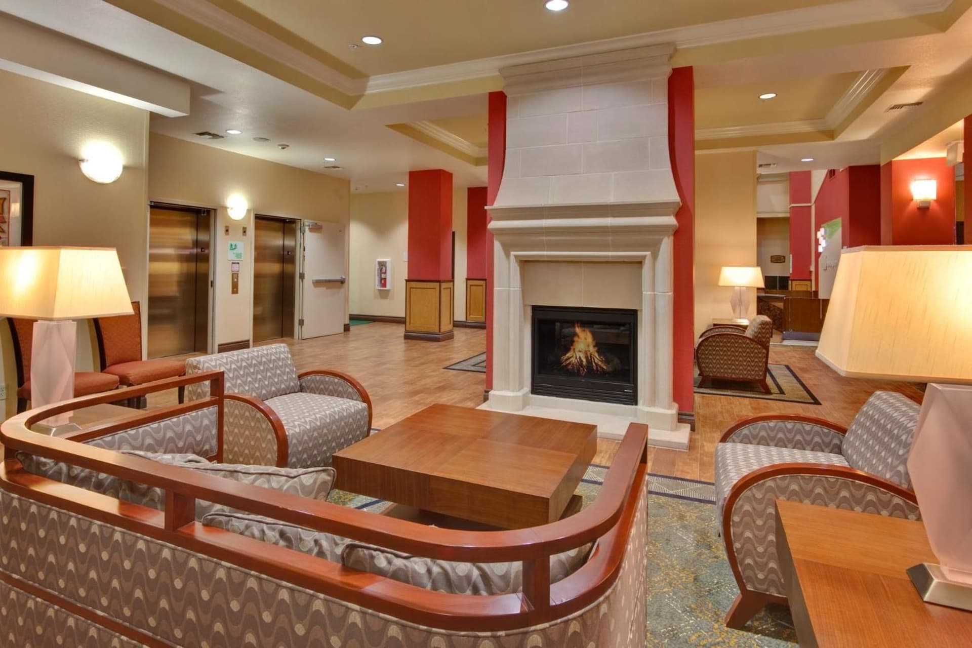 Holiday Inn & Suites Bakersfield by IHG gallery photo in Bakersfield, CA — image 29
