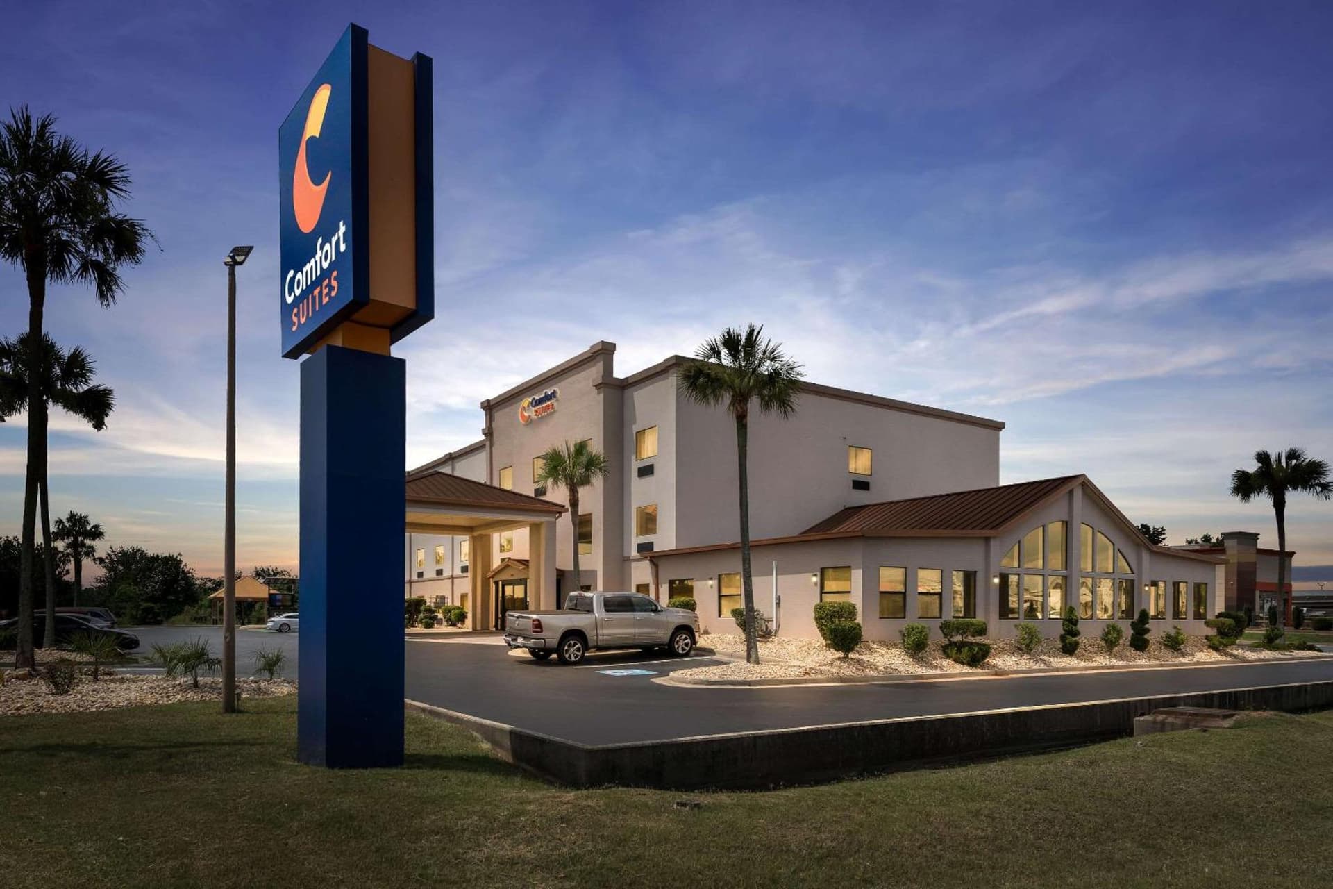 Comfort Suites near Robins Air Force Base gallery photo in Warner Robins, GA — image 4