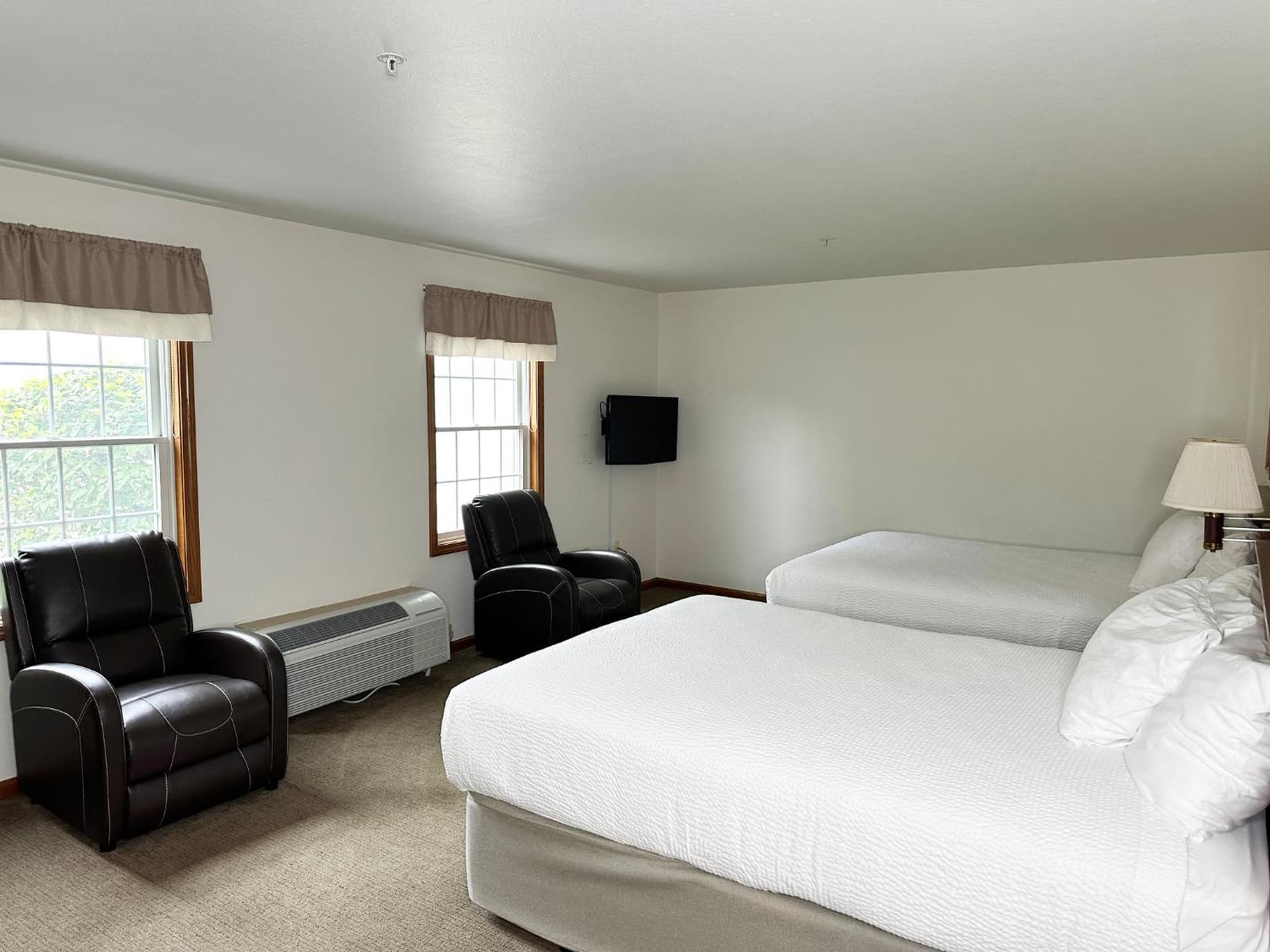 Farmstead Inn and Conference Center gallery photo in Shipshewana, IN — image 48