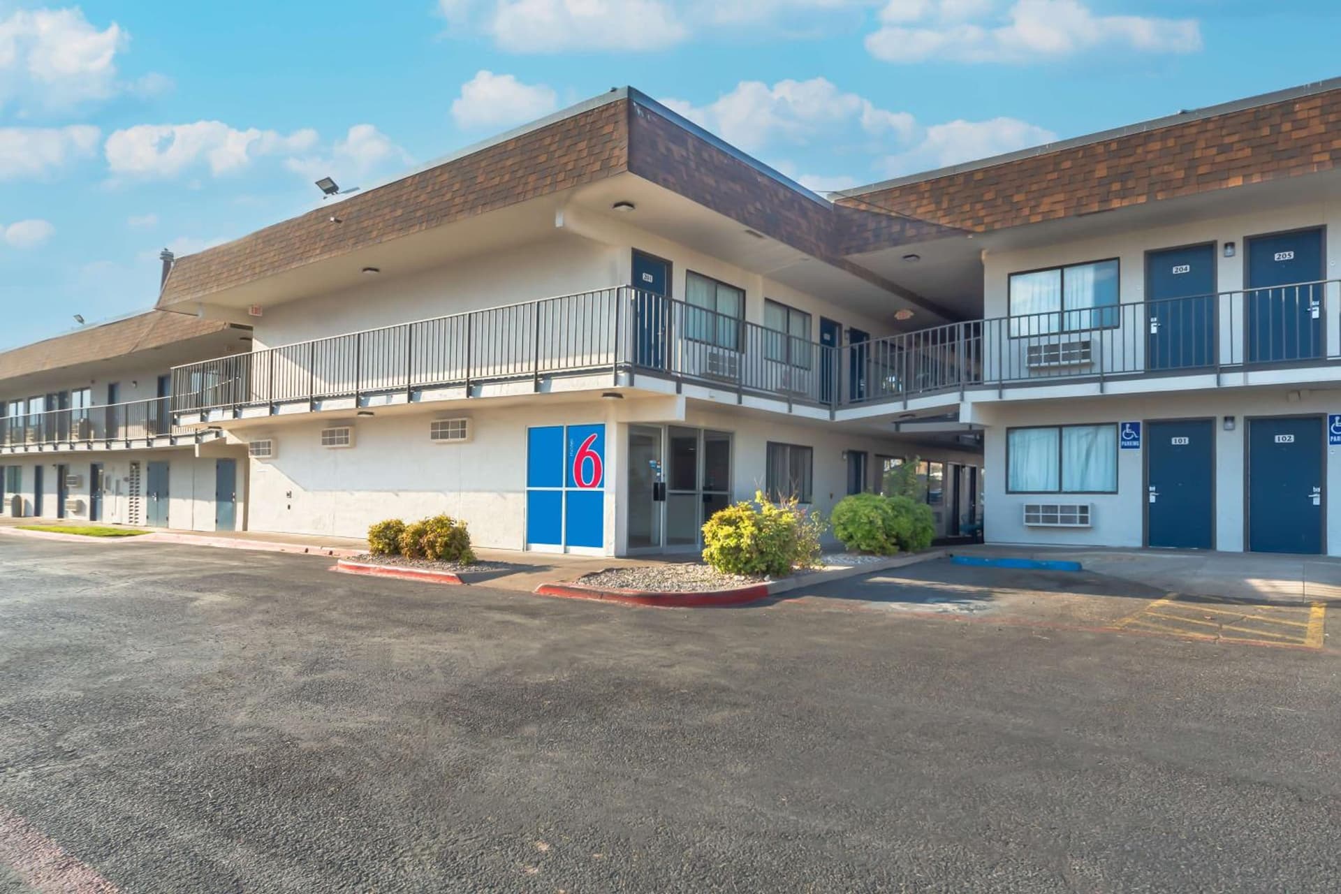 Motel 6-Del Rio, TX featured exterior or lobby in Del Rio, TX — similar hotel