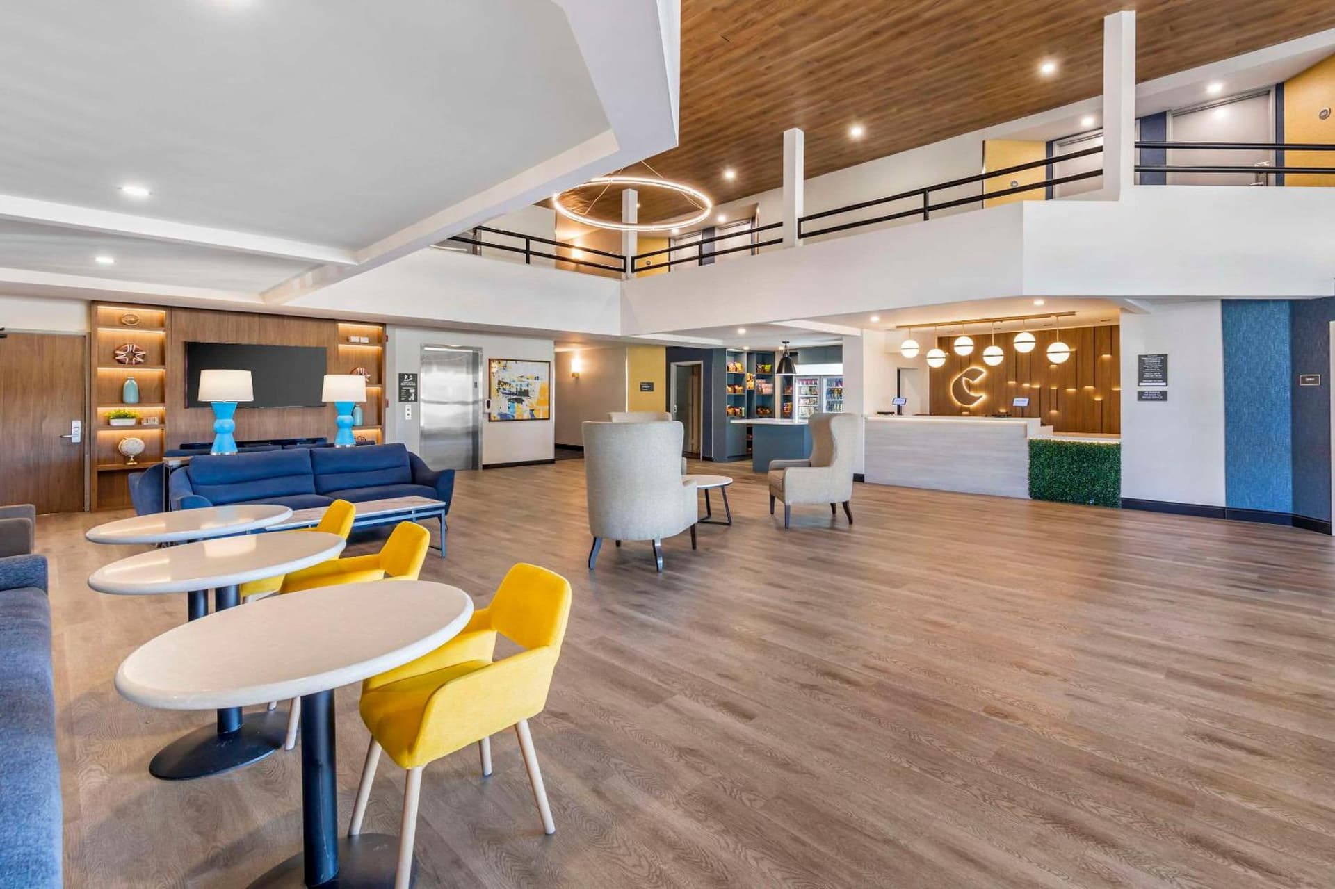 Comfort Inn & Suites Irvine Spectrum gallery photo in Lake Forest, CA — image 9