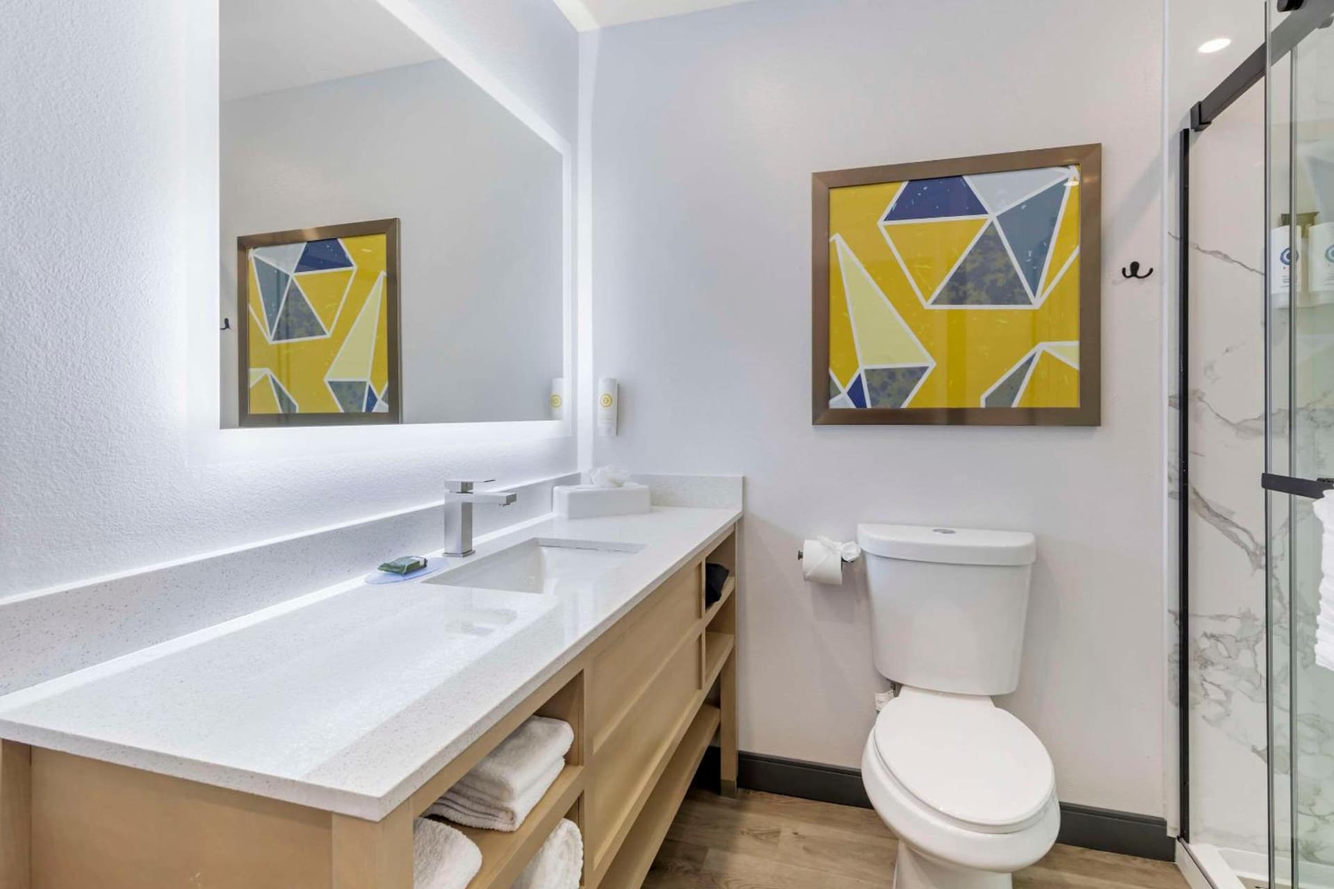 Comfort Inn & Suites Irvine Spectrum gallery photo in Lake Forest, CA — image 7