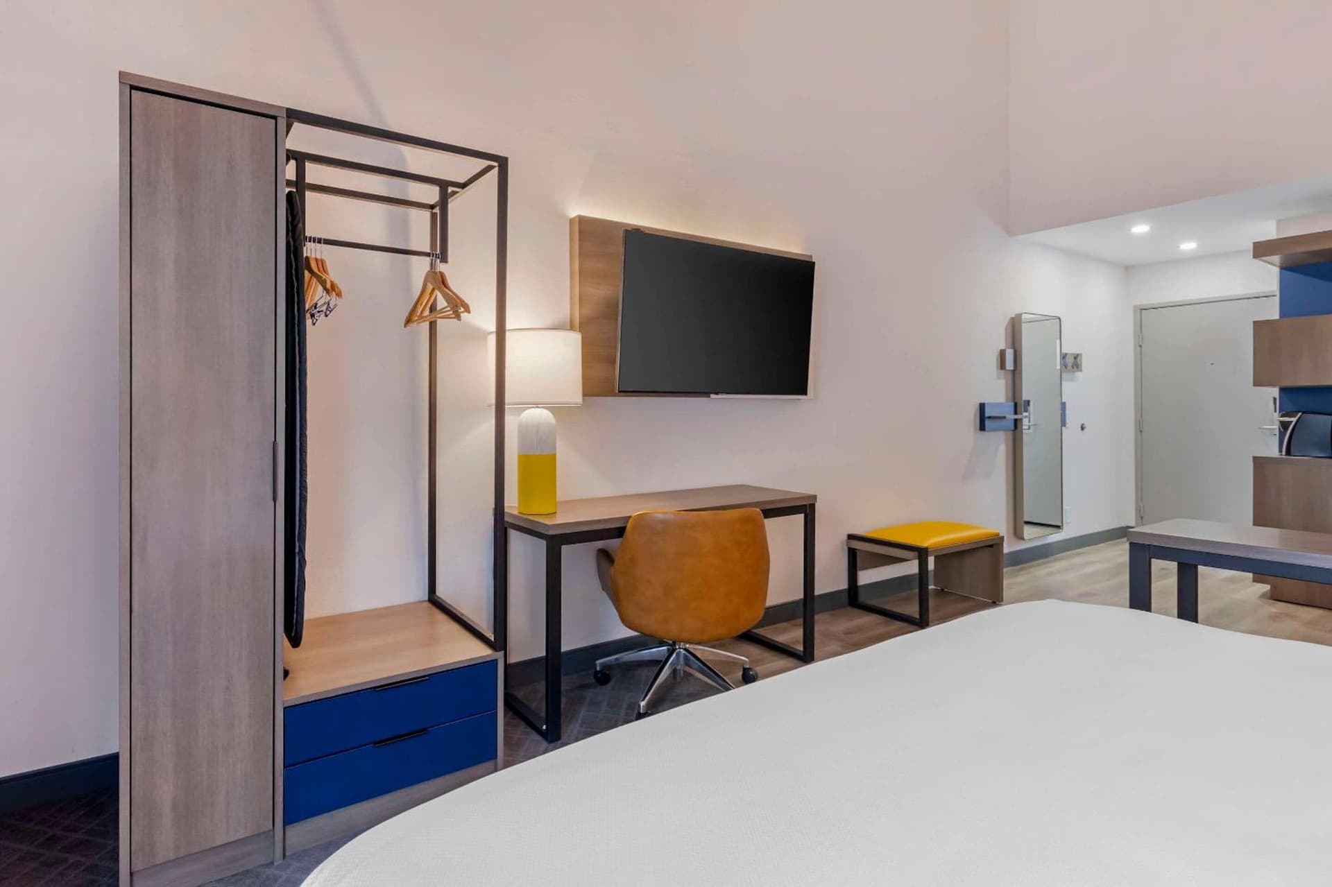 Comfort Inn & Suites Irvine Spectrum gallery photo in Lake Forest, CA — image 25