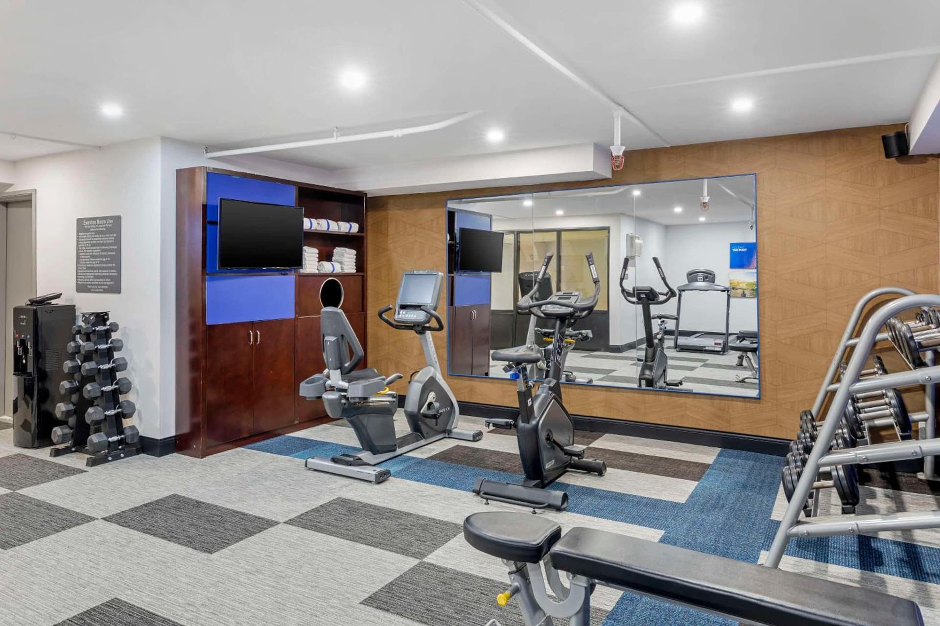 Comfort Inn & Suites Irvine Spectrum gallery photo in Lake Forest, CA — image 45