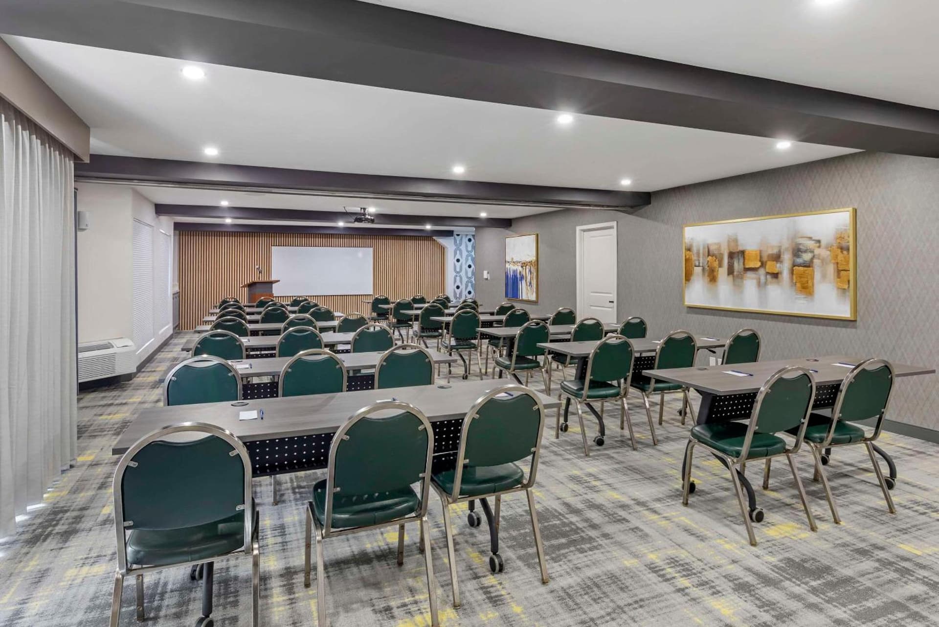 Comfort Inn & Suites Irvine Spectrum gallery photo in Lake Forest, CA — image 26