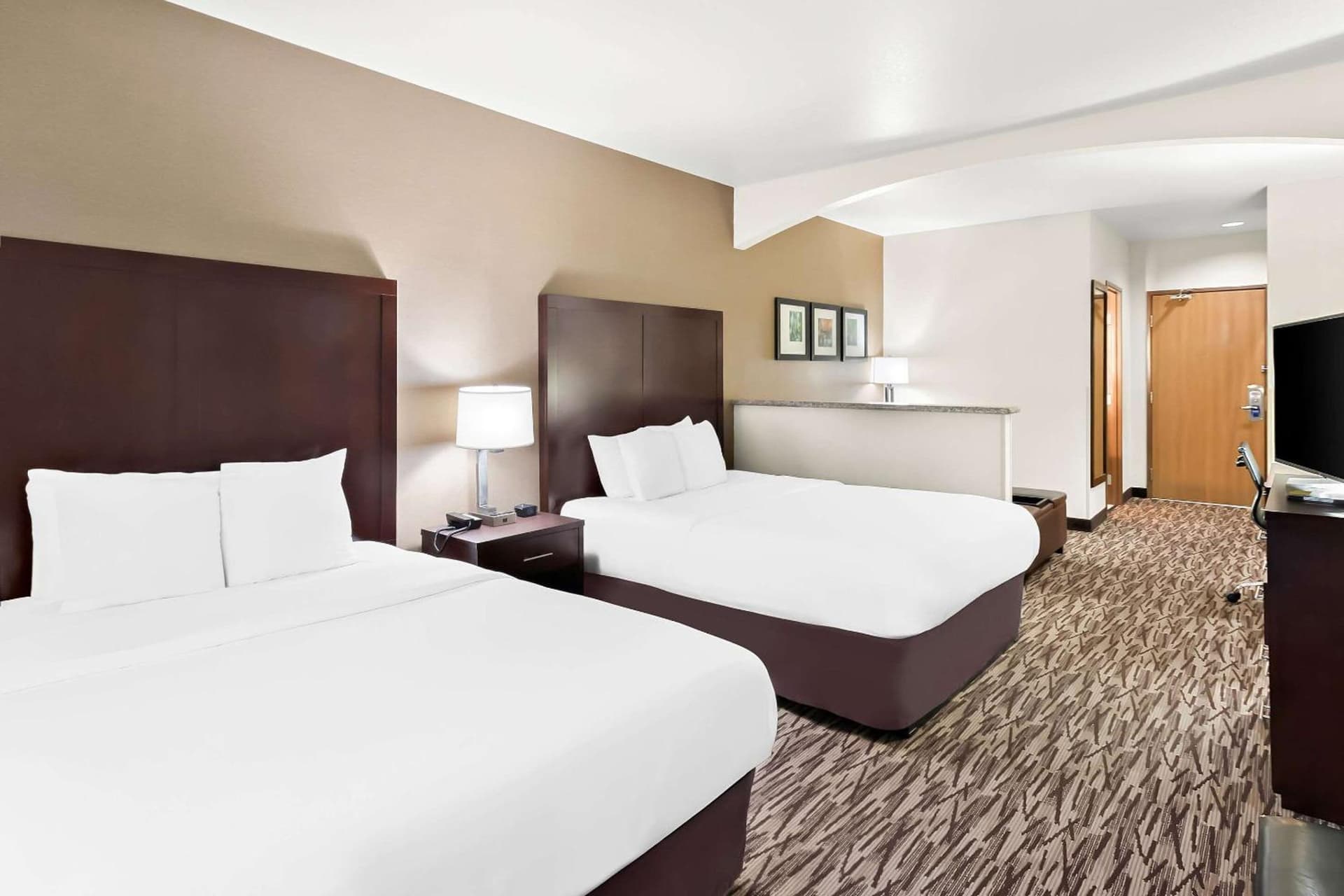 Comfort Suites Portland Airport gallery photo in Portland, OR — image 55