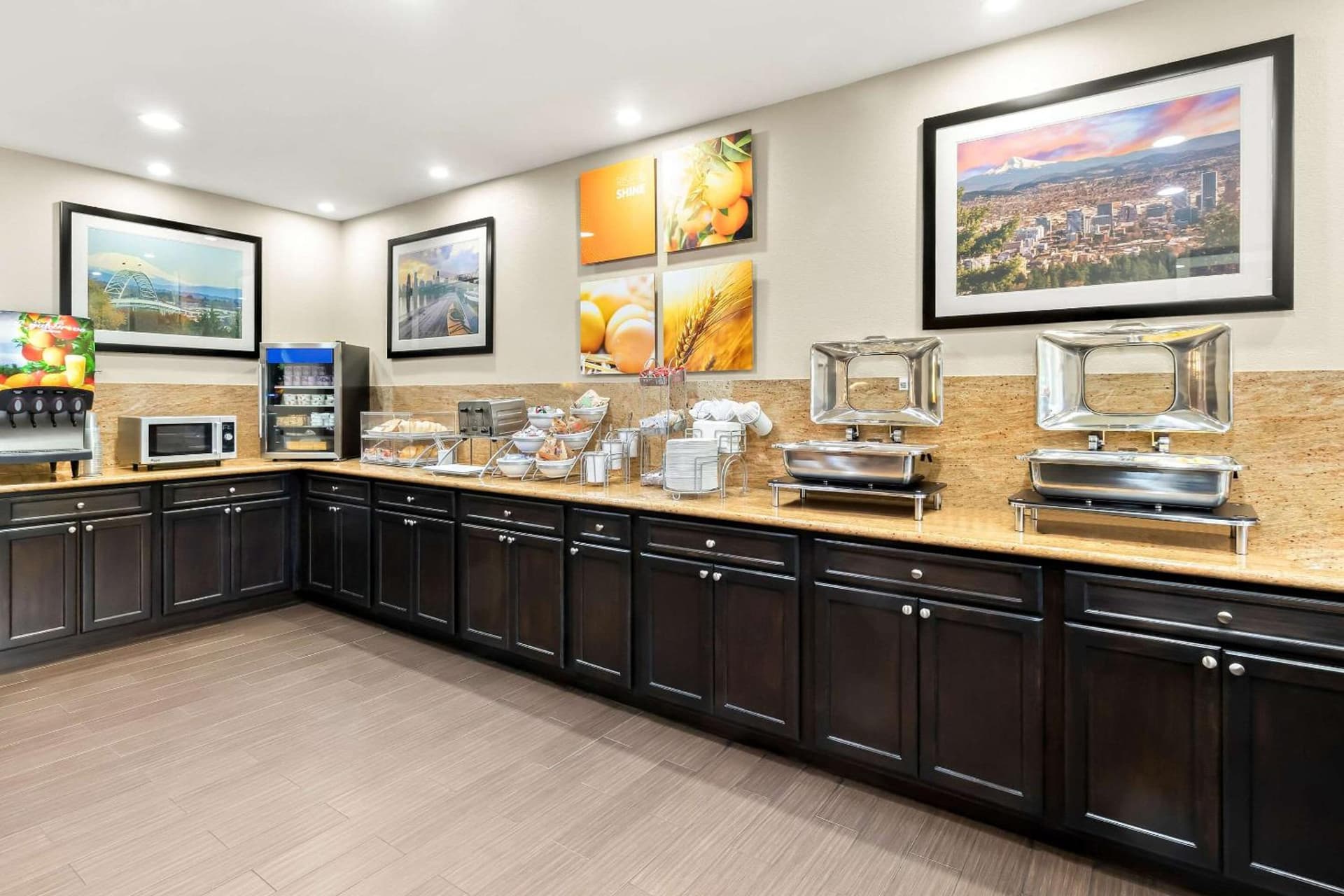 Comfort Suites Portland Airport gallery photo in Portland, OR — image 10