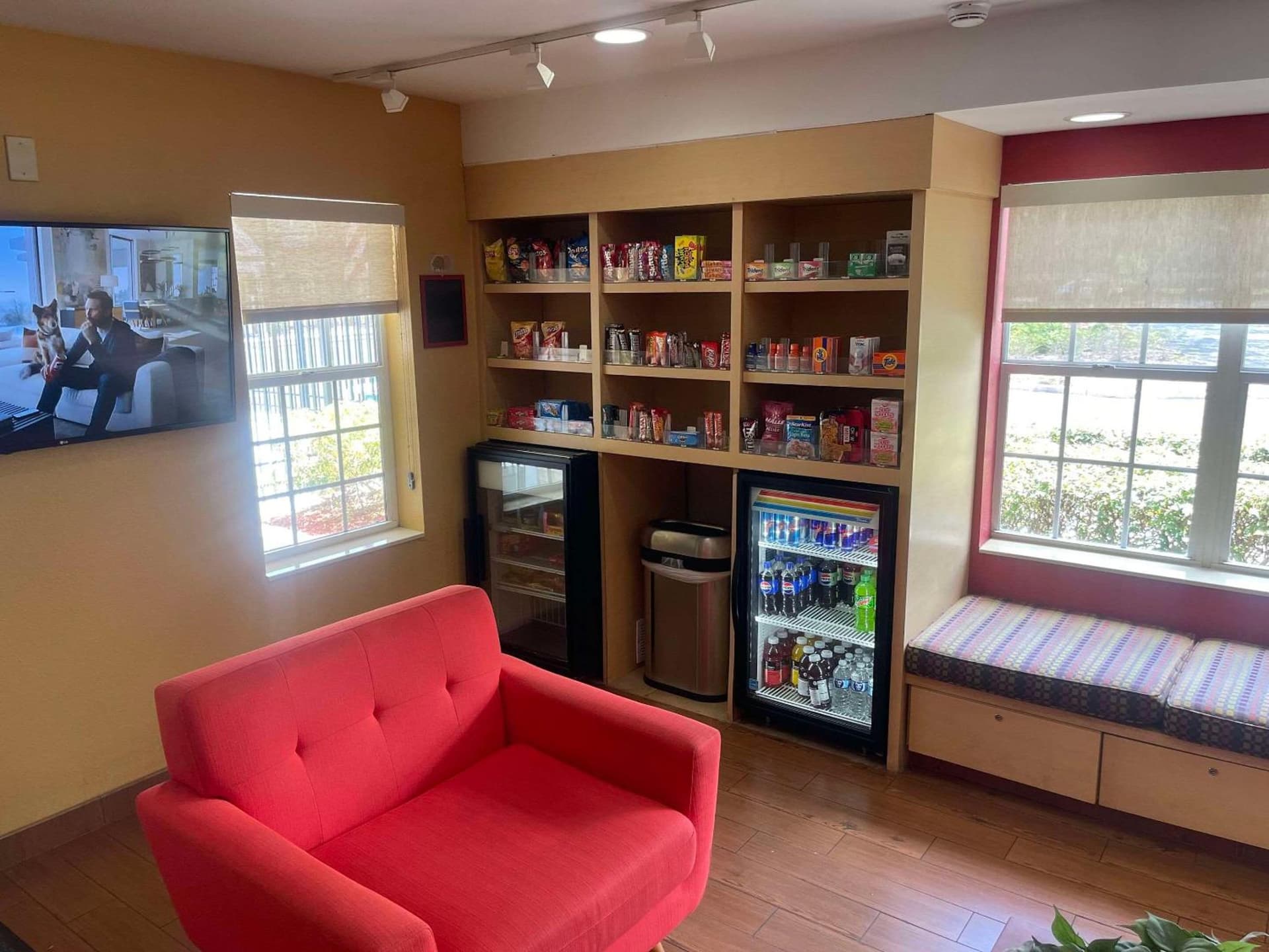 MainStay Suites Tampa Moffitt-USF interior in Tampa, FL — gallery photo 2