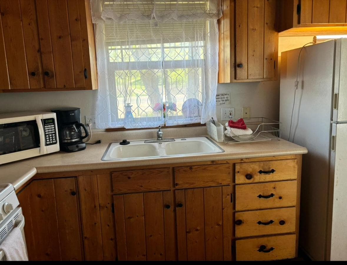 Sequoia River Front Cabins gallery photo in Three Rivers, CA — image 14
