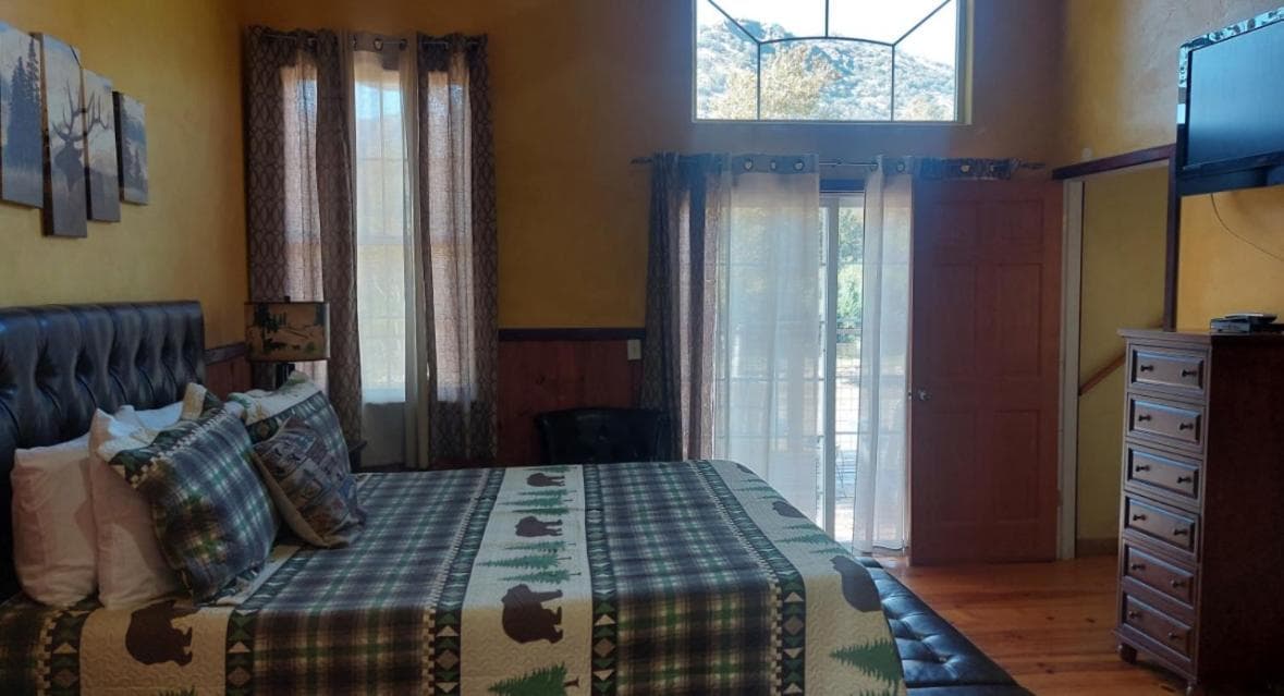 Sequoia River Front Cabins gallery photo in Three Rivers, CA — image 154